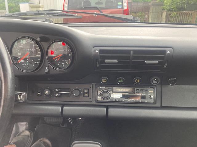 1991 Porsche 911 Carrera 2 — Photo 11 / 13