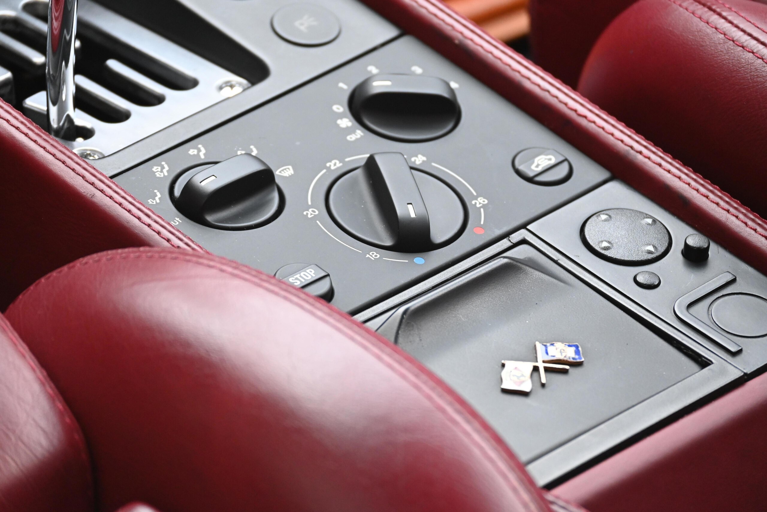 1997 Ferrari F355 Berlinetta — Photo 13 / 31