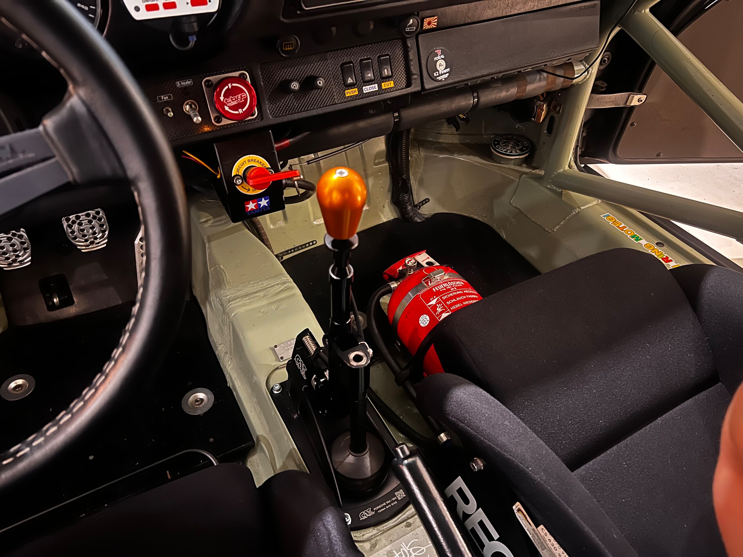 1992 Porsche 911 Carrera 2 — Photo 11 / 14