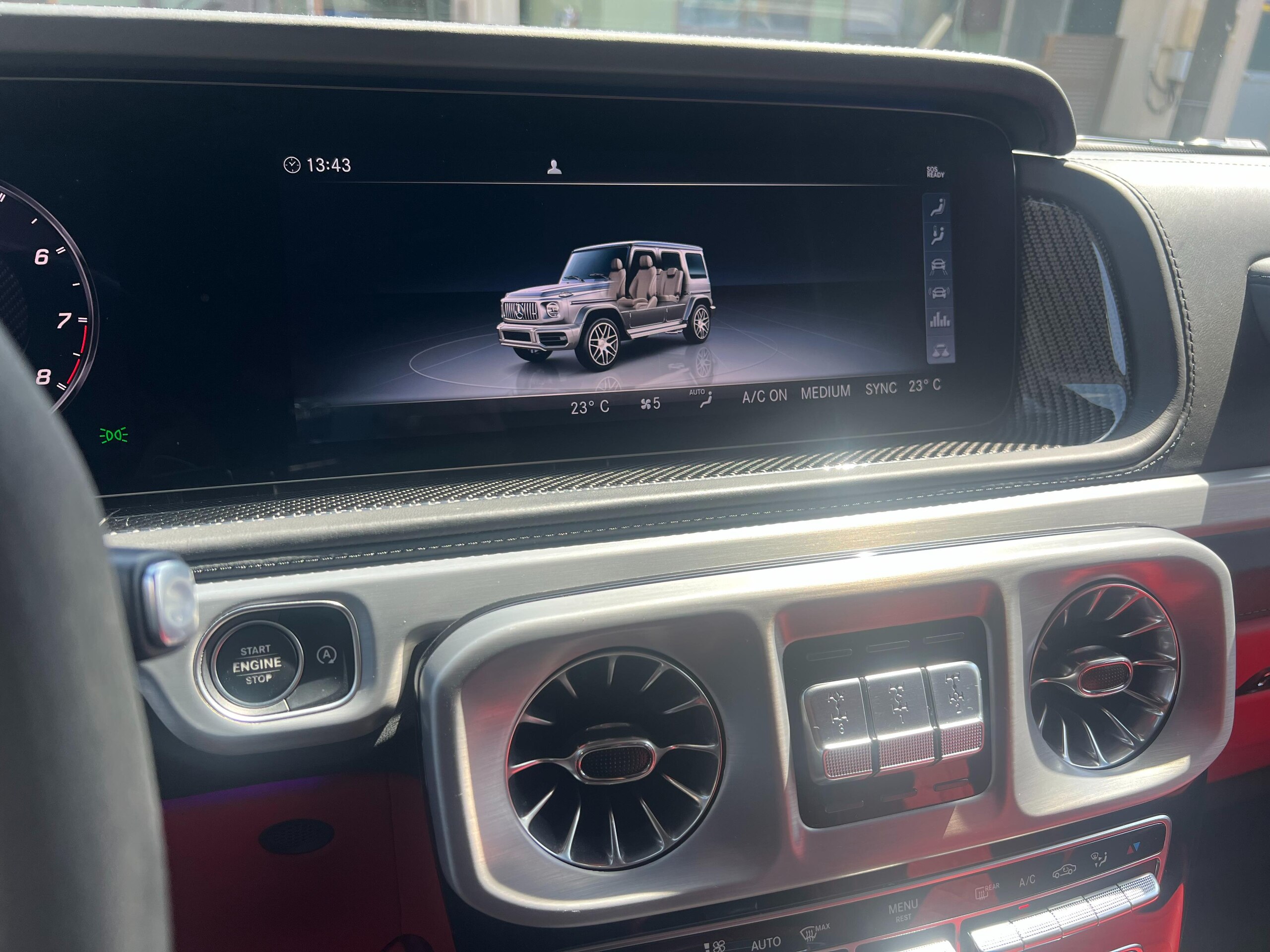 2019 Mercedes Benz G63 AMG — Photo 10 / 21