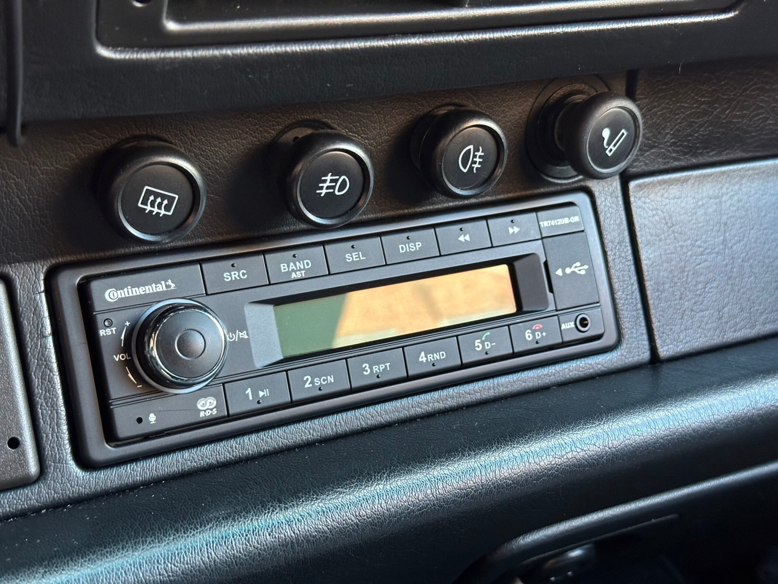 1994 Porsche 911 Carrera — Photo 18 / 25