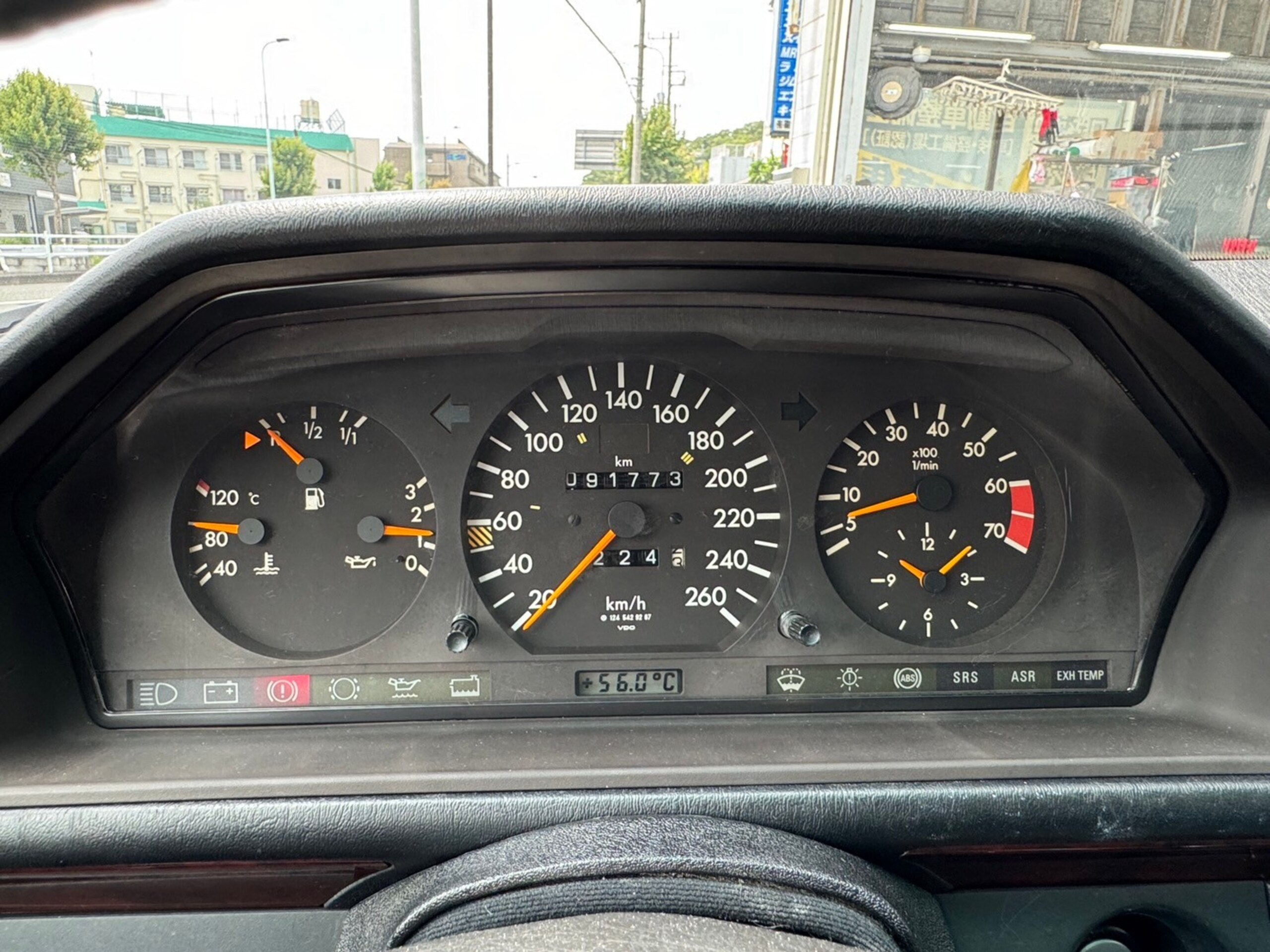 1992 Mercedes Benz E500 — Photo 9 / 17
