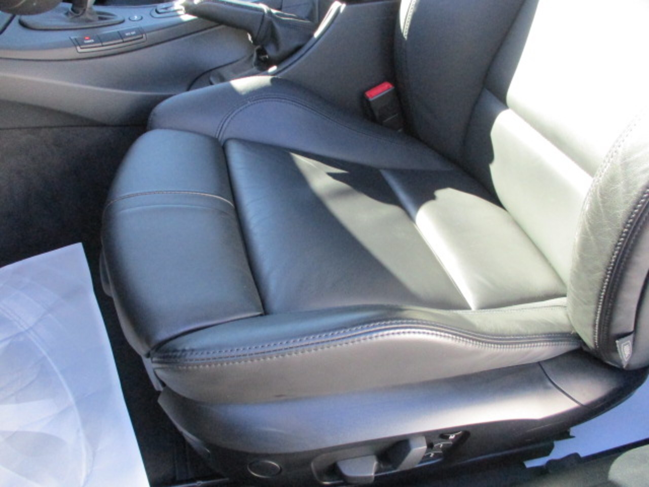 2010 BMW M3 Coupe — Photo 20 / 36