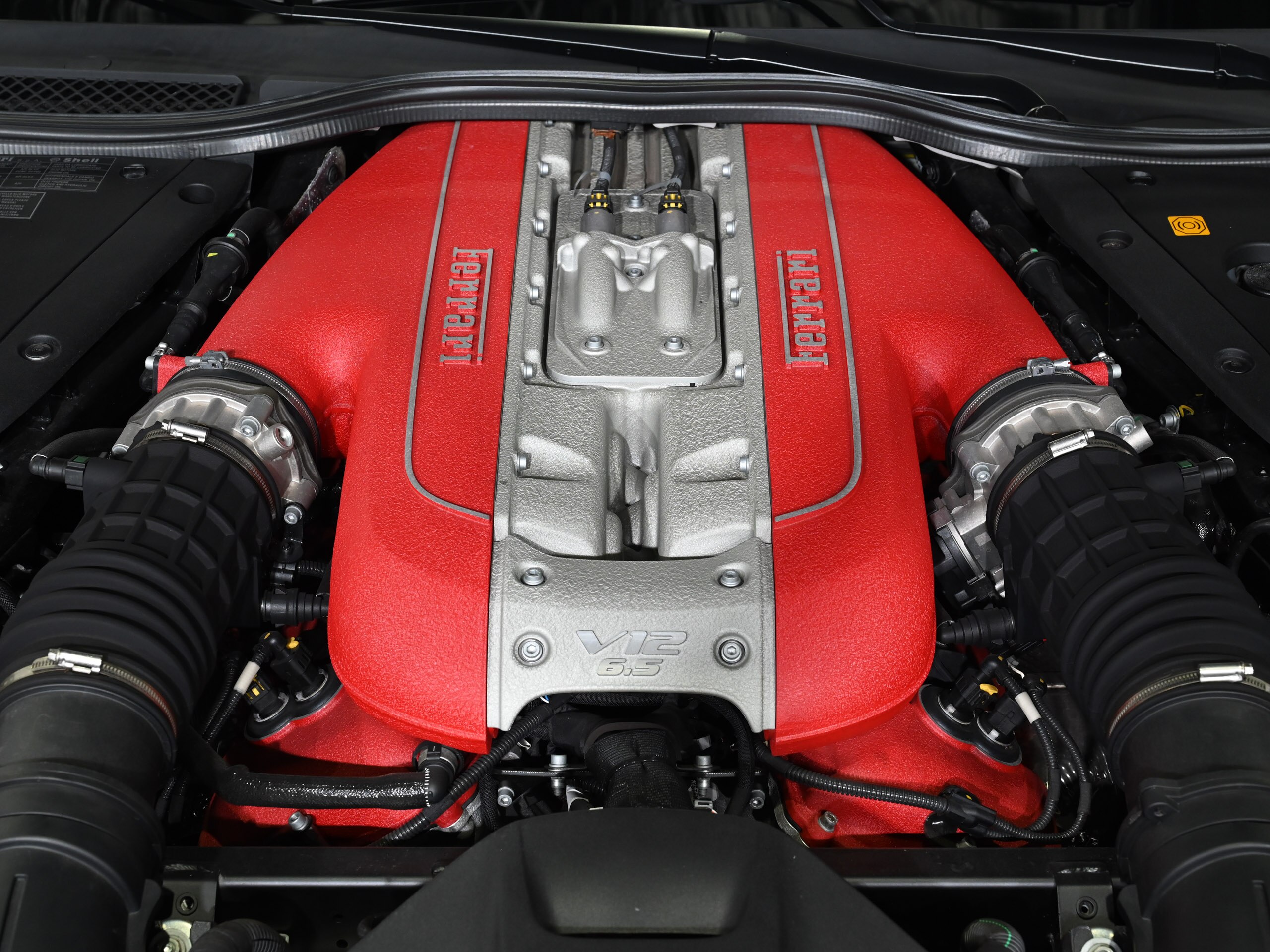 2019 Ferrari 812 Superfast — Photo 17 / 19
