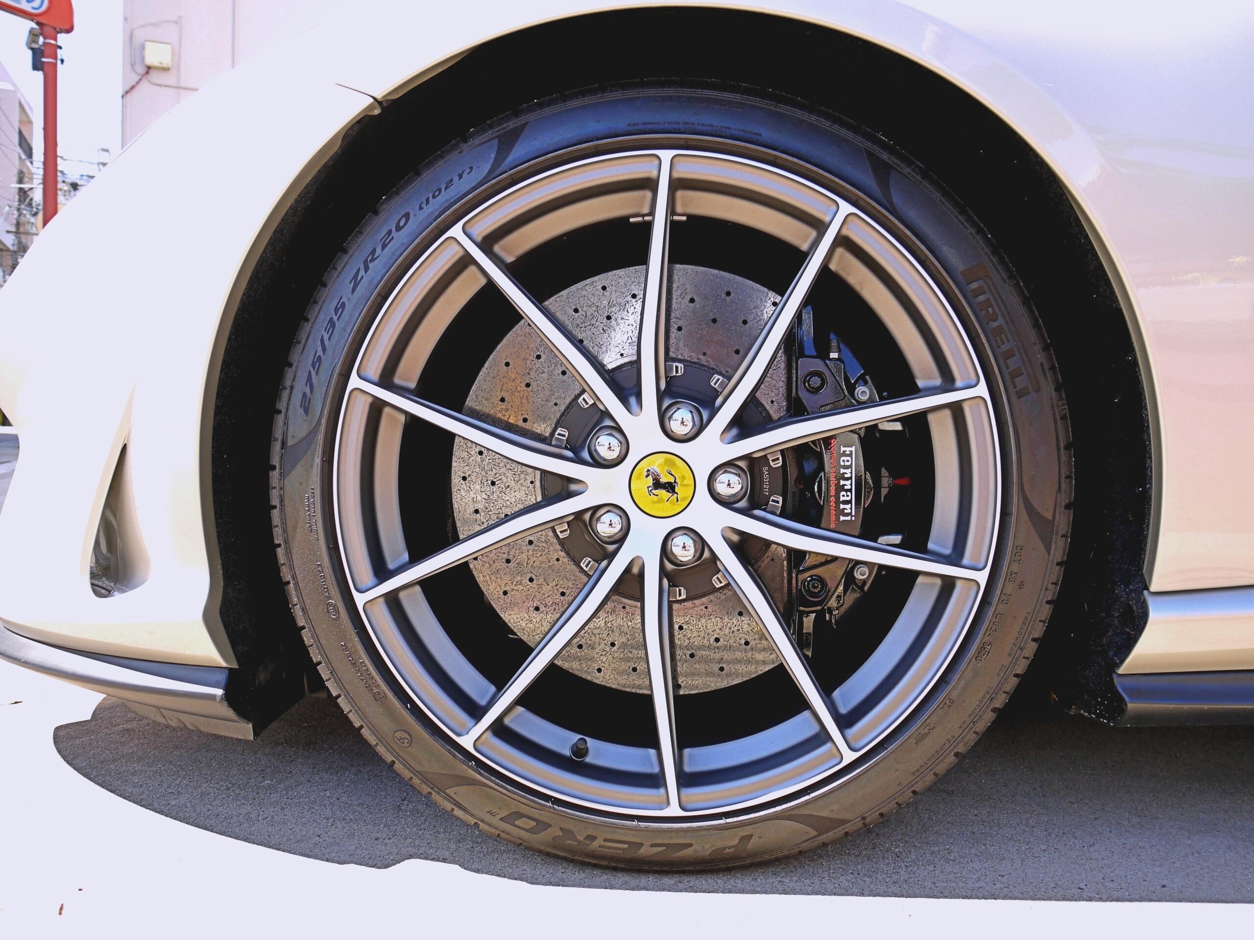 2021 Ferrari 812GTS — Photo 11 / 13