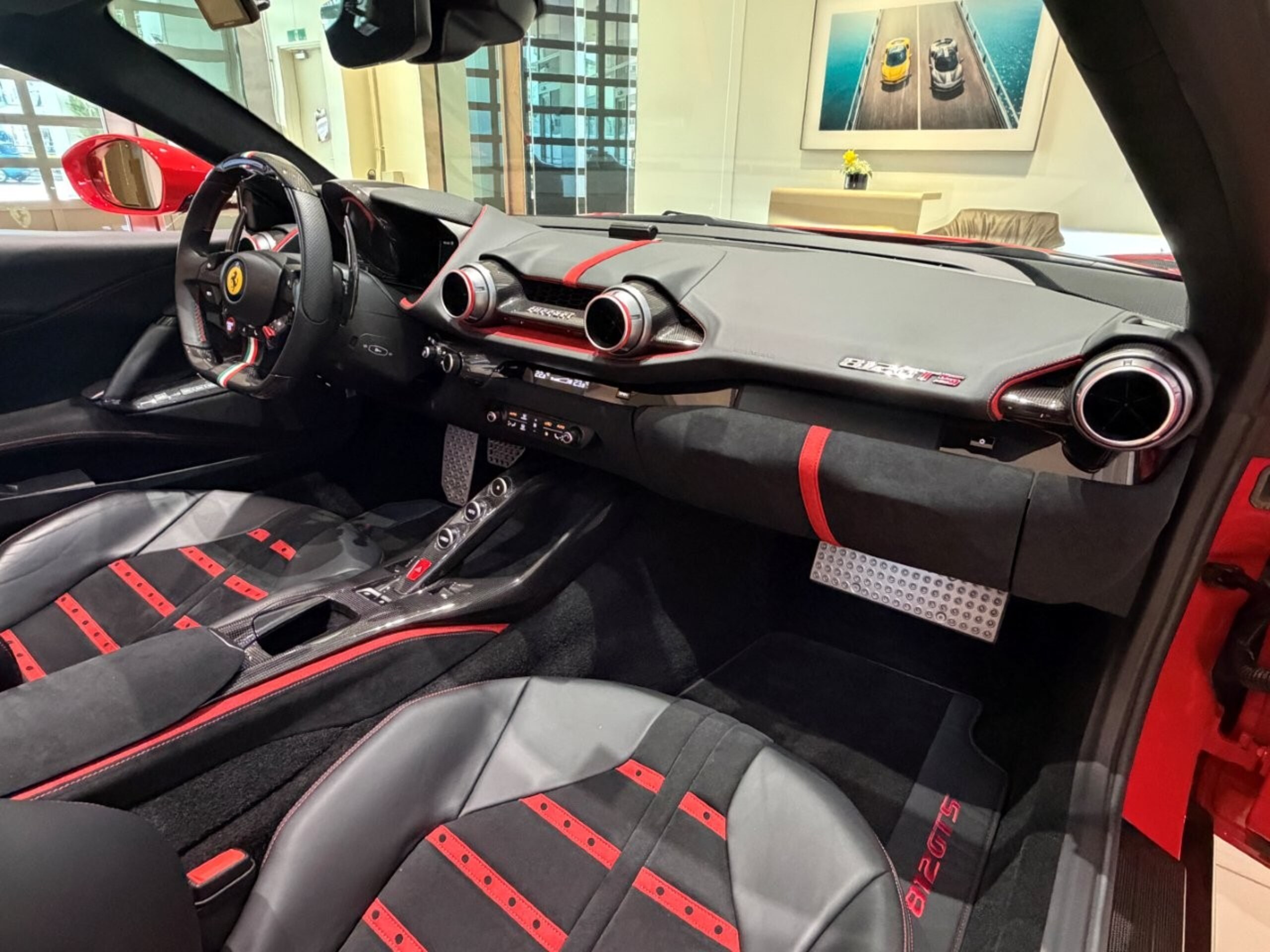2021 Ferrari 812GTS — Photo 9 / 22