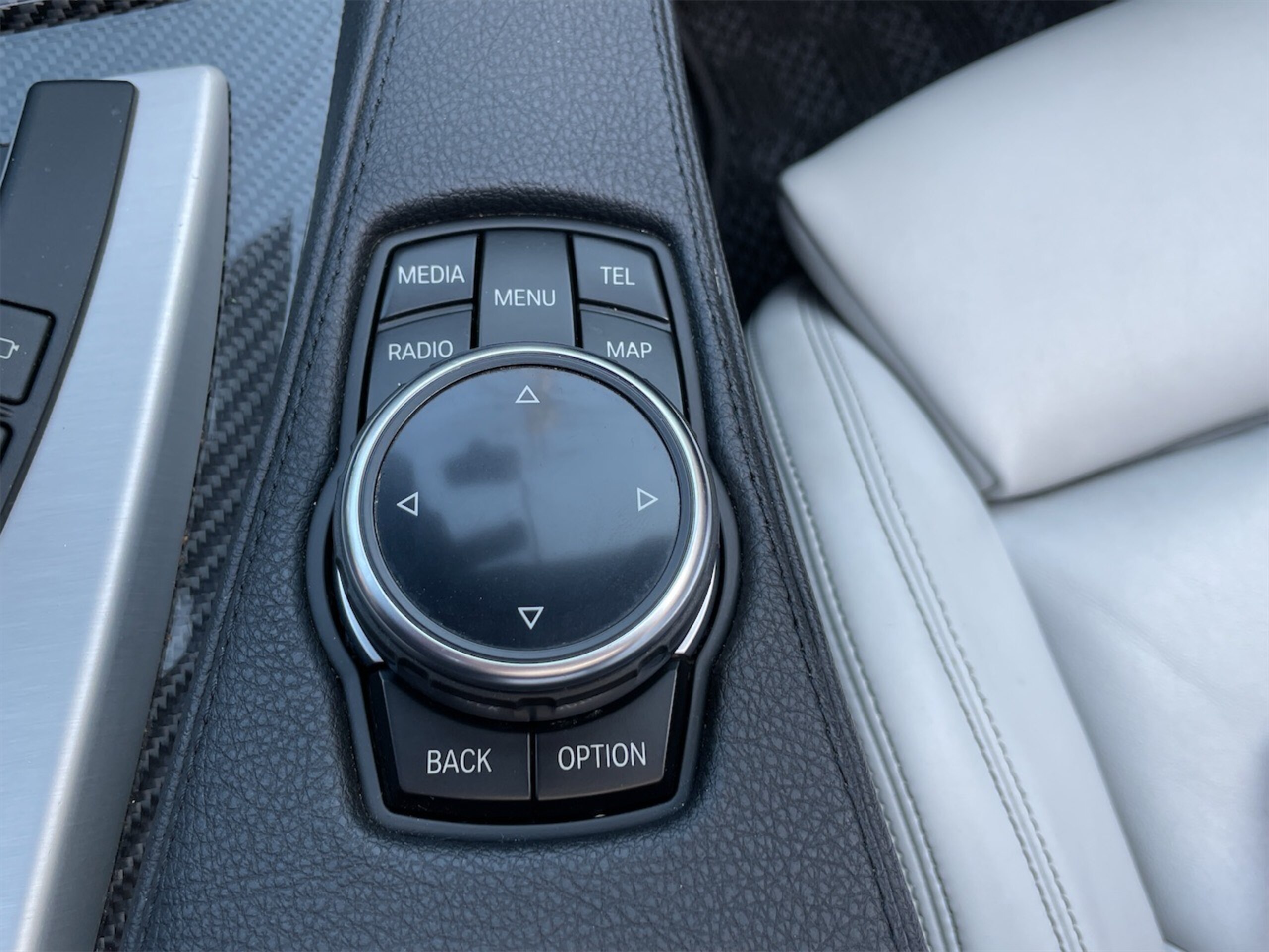 2014 BMW M6 Cabriolet — Photo 26 / 37