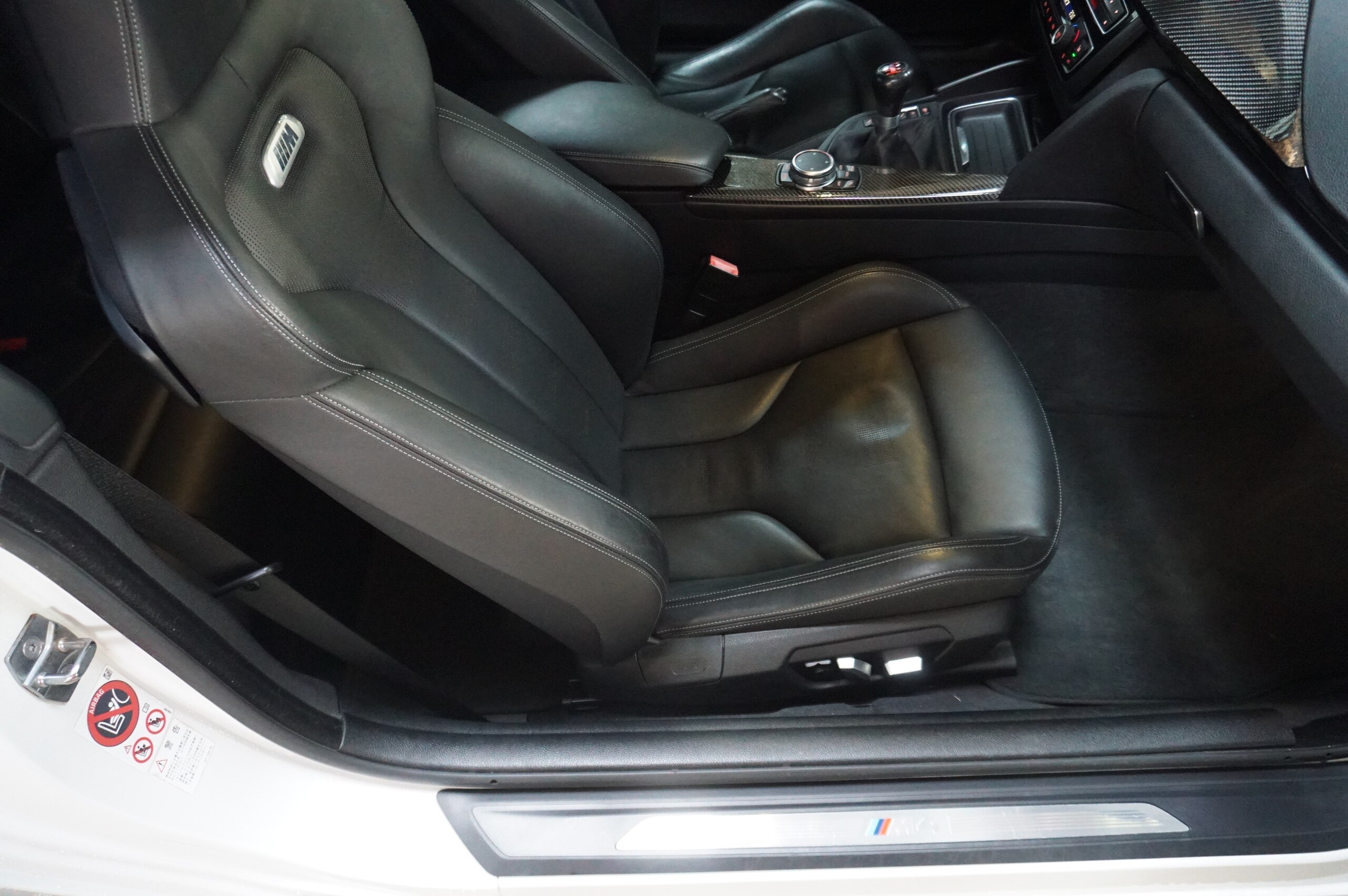2015 BMW M4 Coupe — Photo 10 / 16