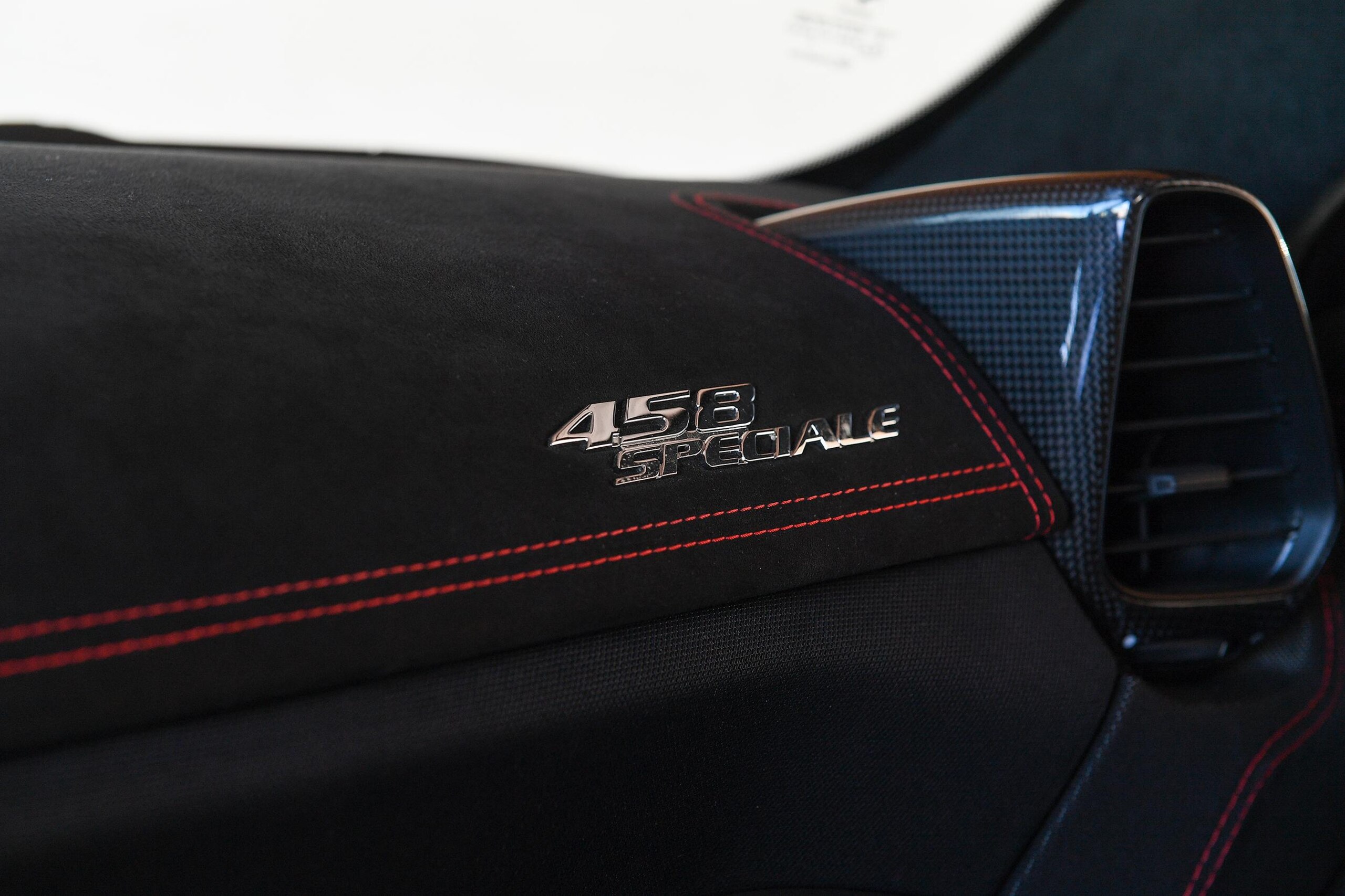 2014 Ferrari 458 Speciale — Photo 11 / 15