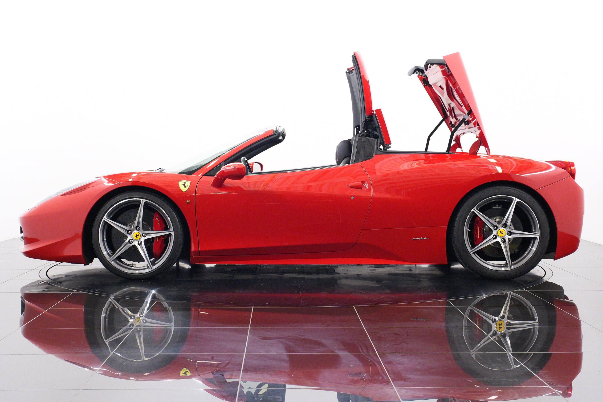 2013 Ferrari 458 Spider — Photo 6 / 41