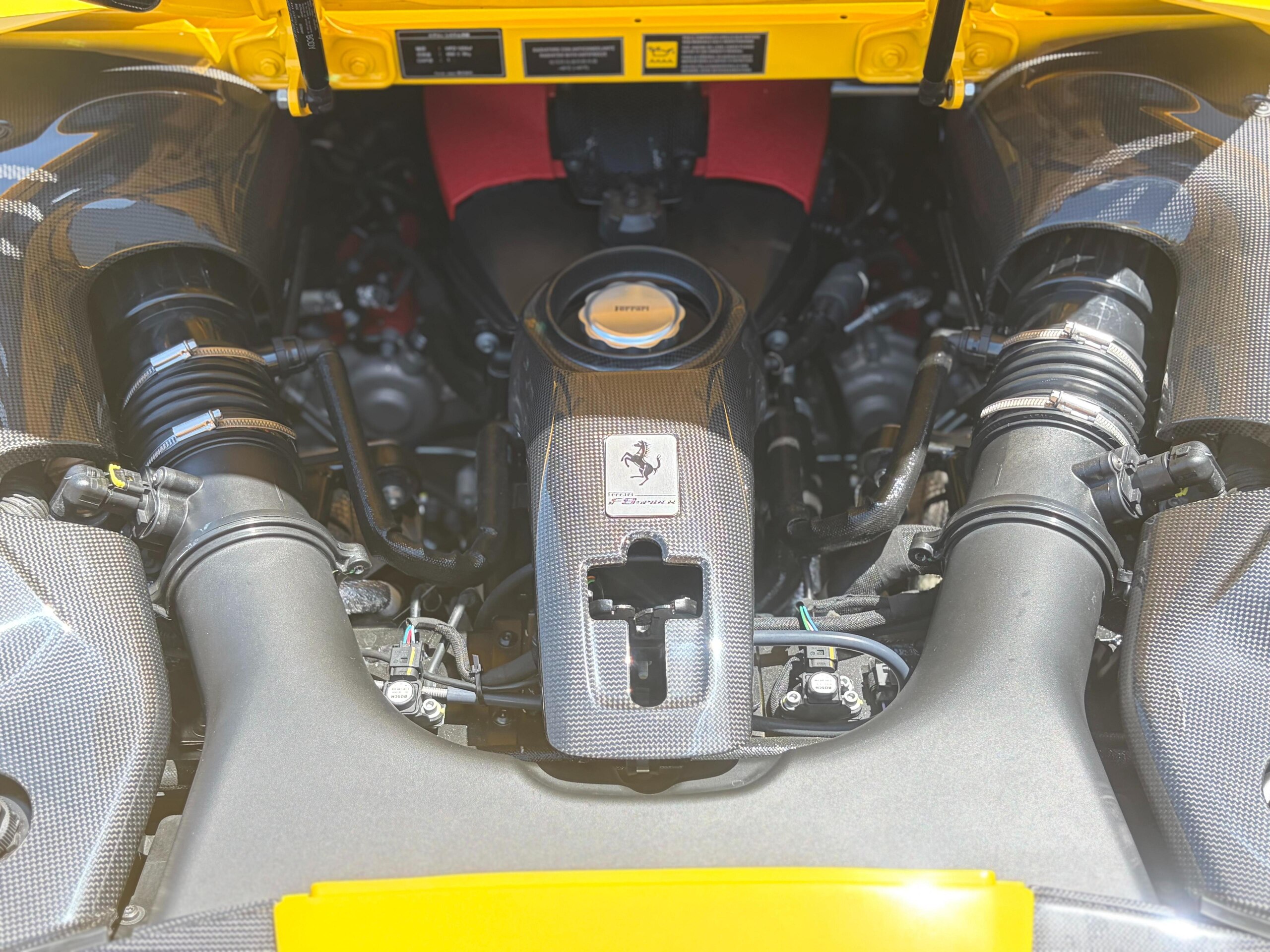 2021 Ferrari F8 Spider — Photo 34 / 37