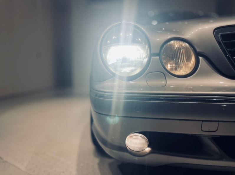 2001 Mercedes Benz E55 AMG — Photo 10 / 19