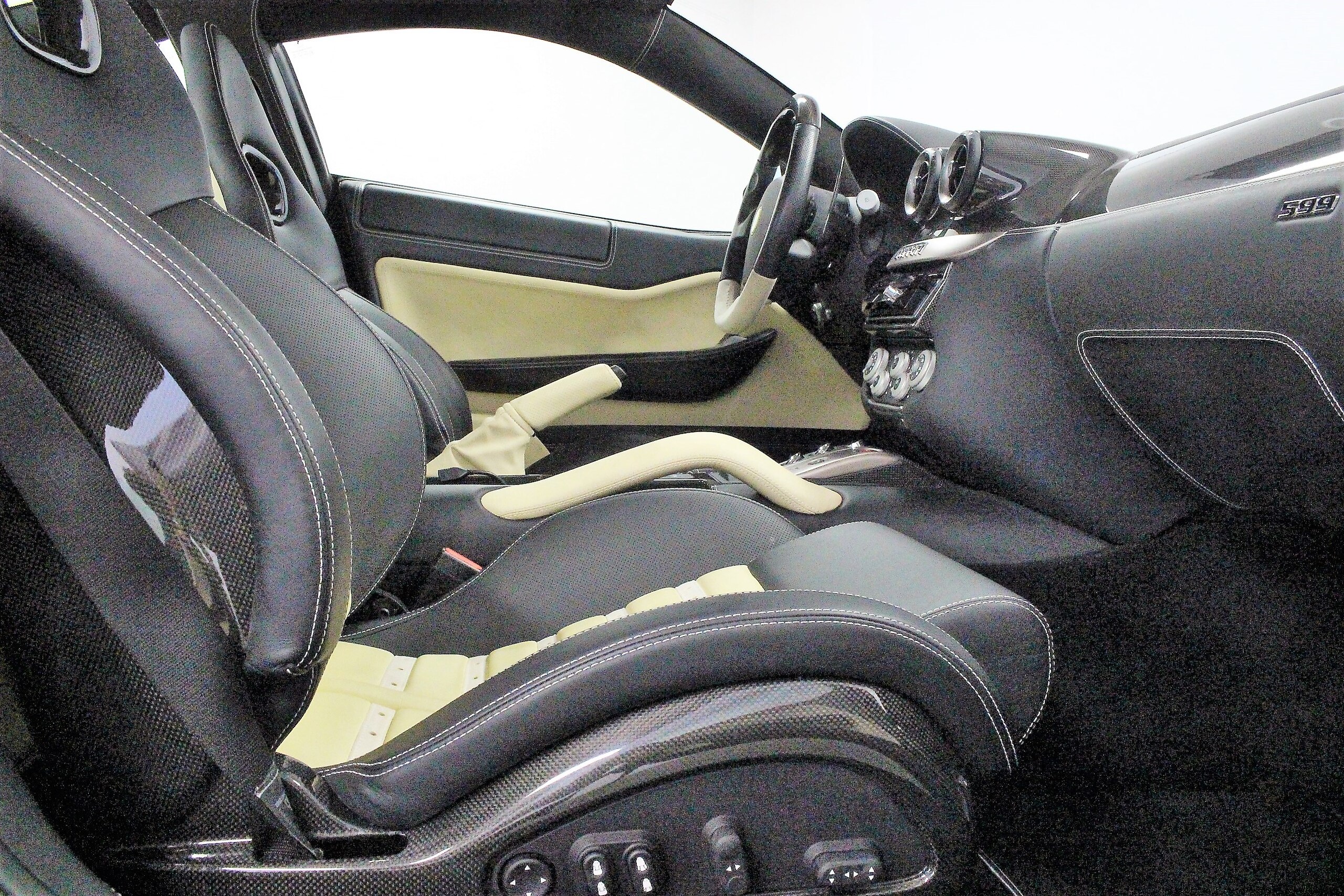 2009 Ferrari 599 — Photo 13 / 18