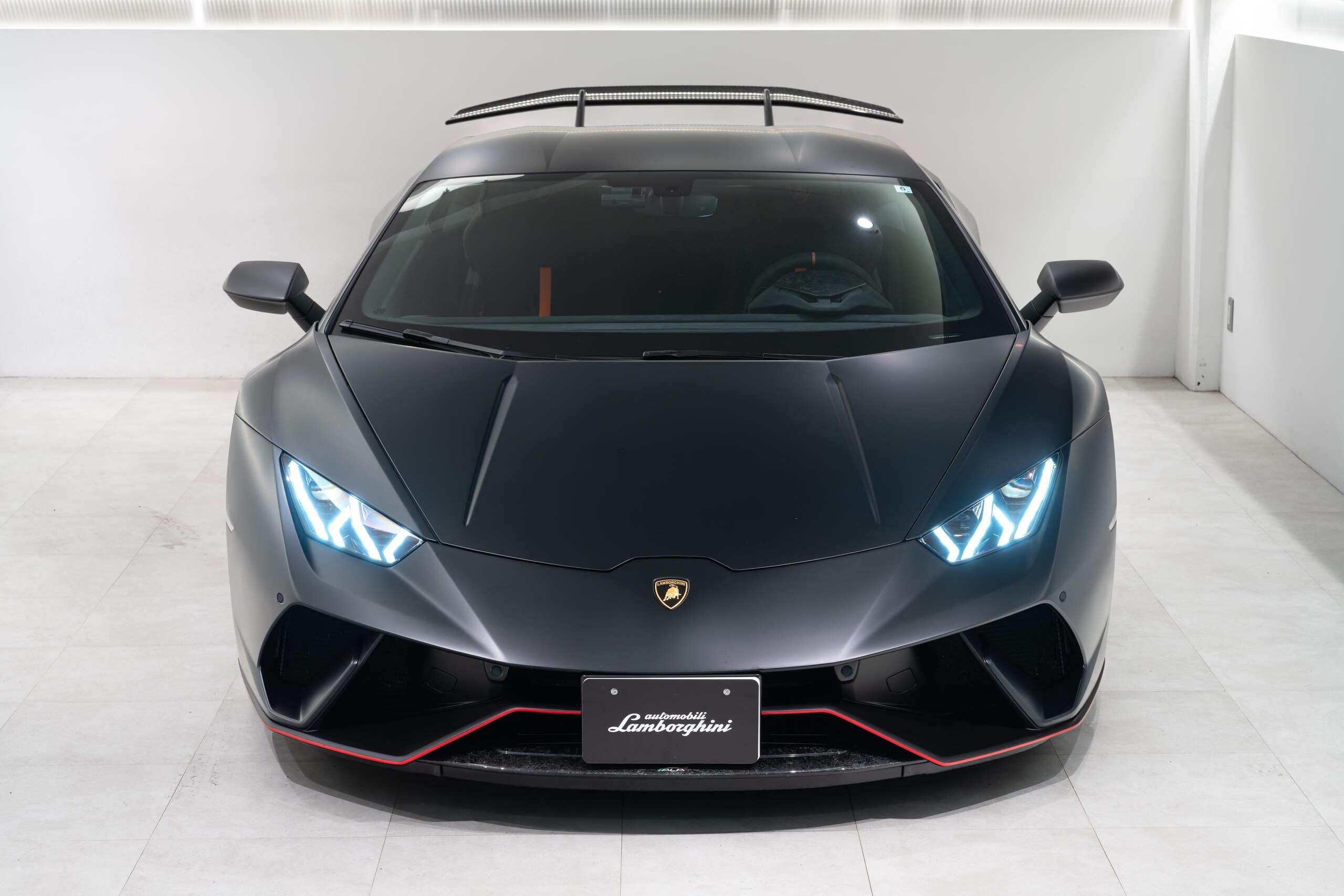 2018 Lamborghini Huracán Performante — Photo 12 / 25