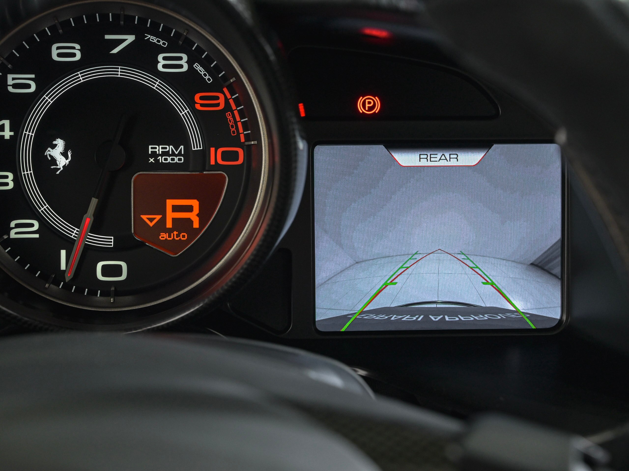 2020 Ferrari 812 Superfast — Photo 18 / 38