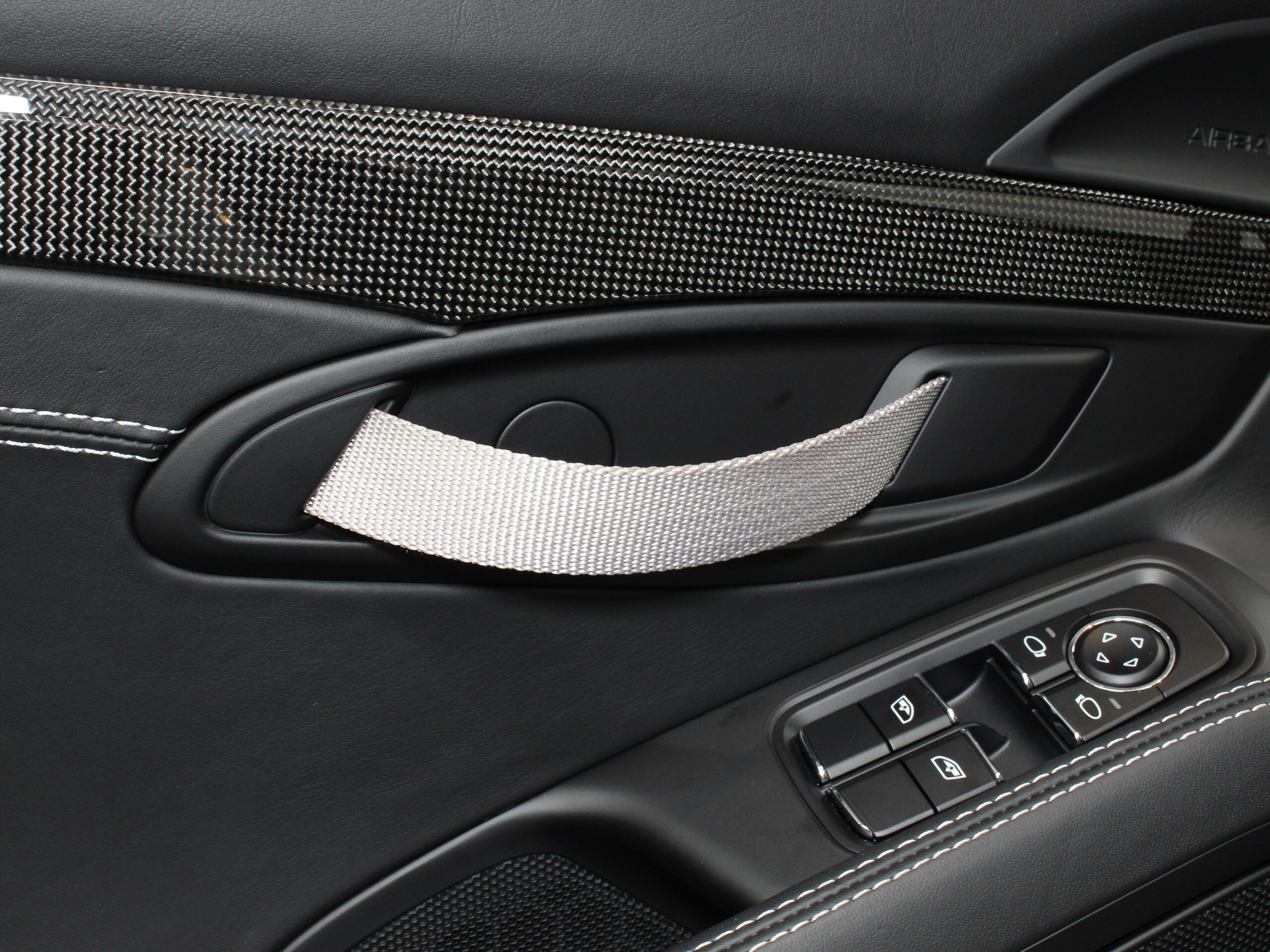 2016 Porsche 911 R — Photo 10 / 29