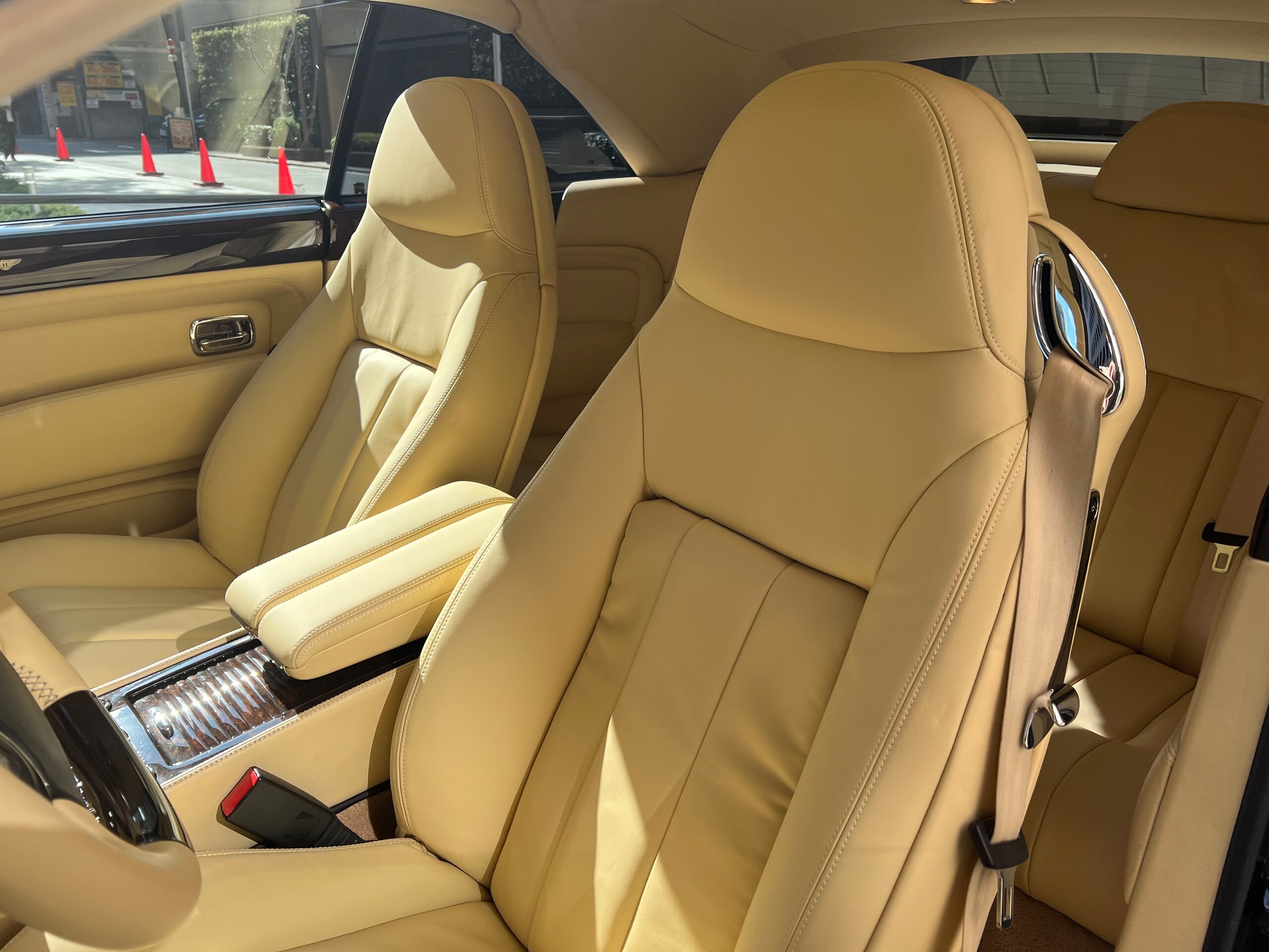 2007 Bentley Azure — Photo 9 / 13