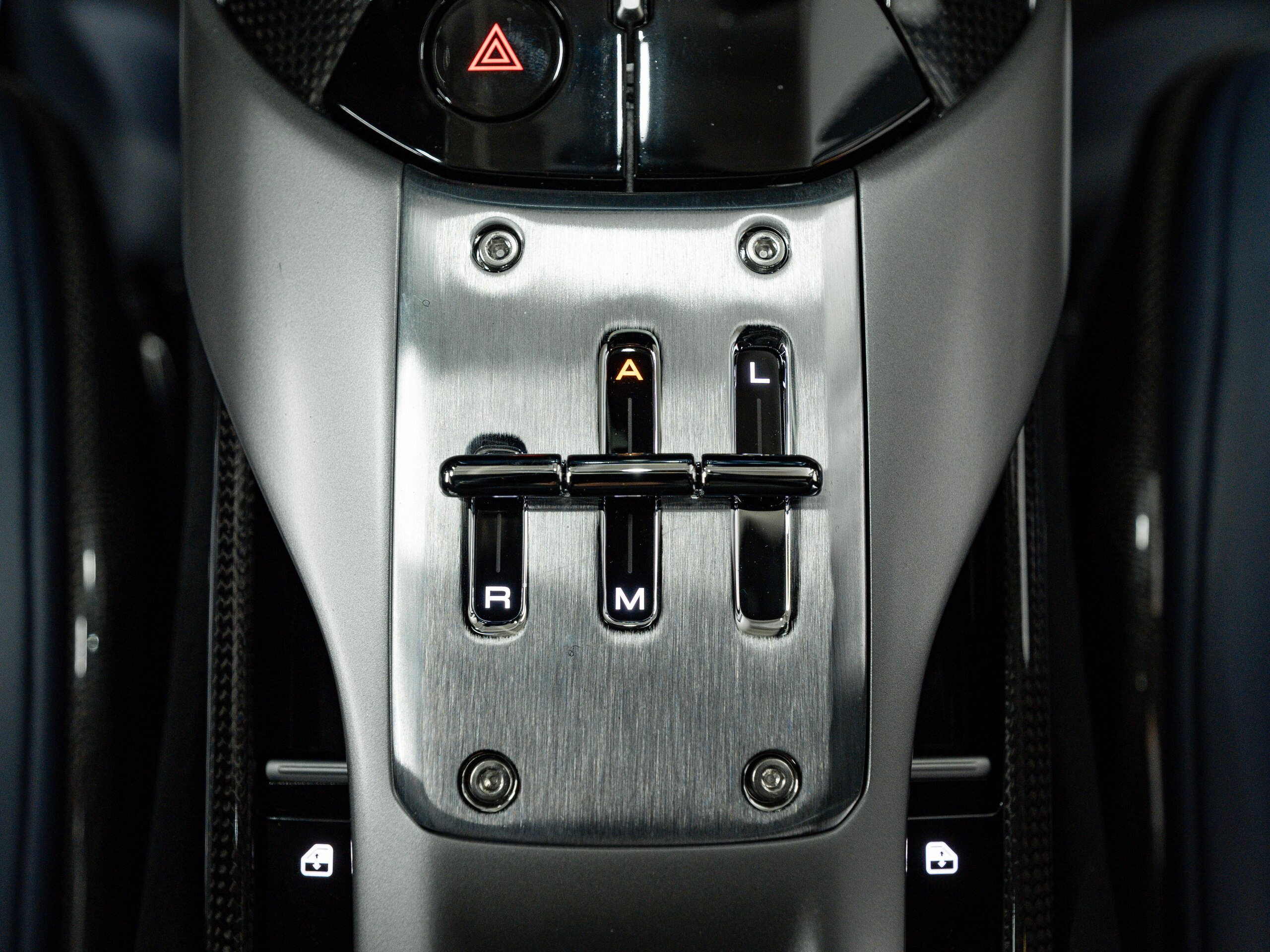 2025 Ferrari 12Cilindri — Photo 9 / 32