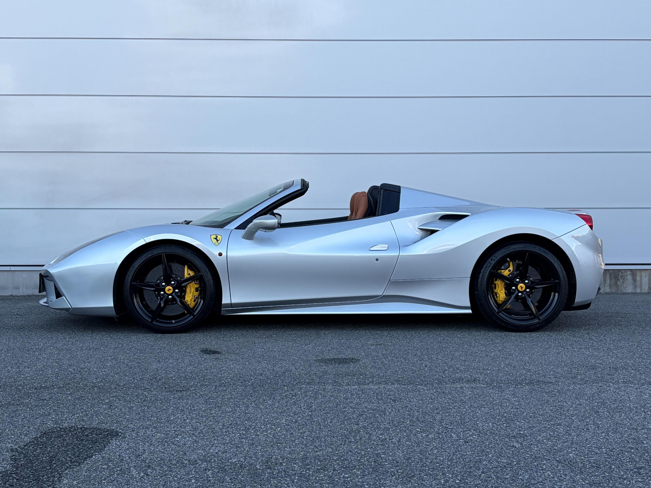 2018 Ferrari 488 Spider — Photo 11 / 26