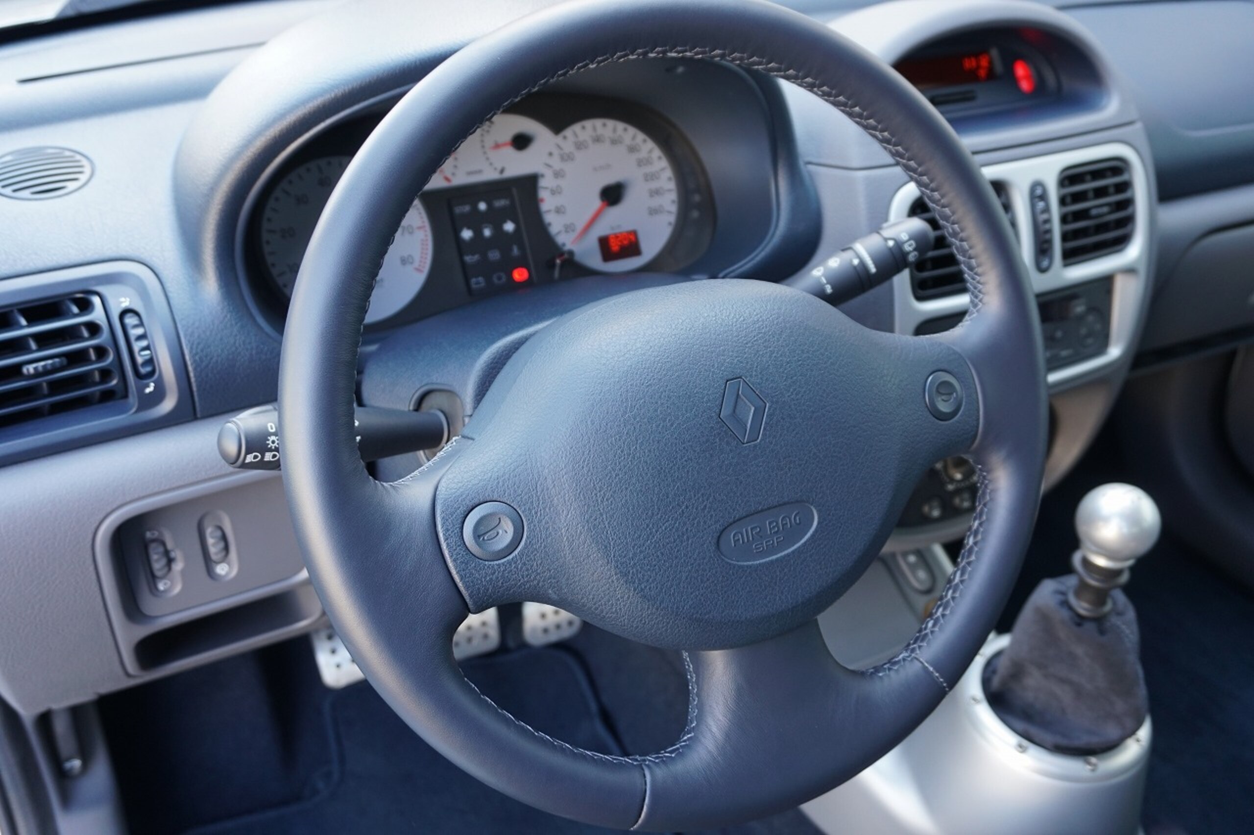 2002 Other Renault Sport V6 — Photo 8 / 14