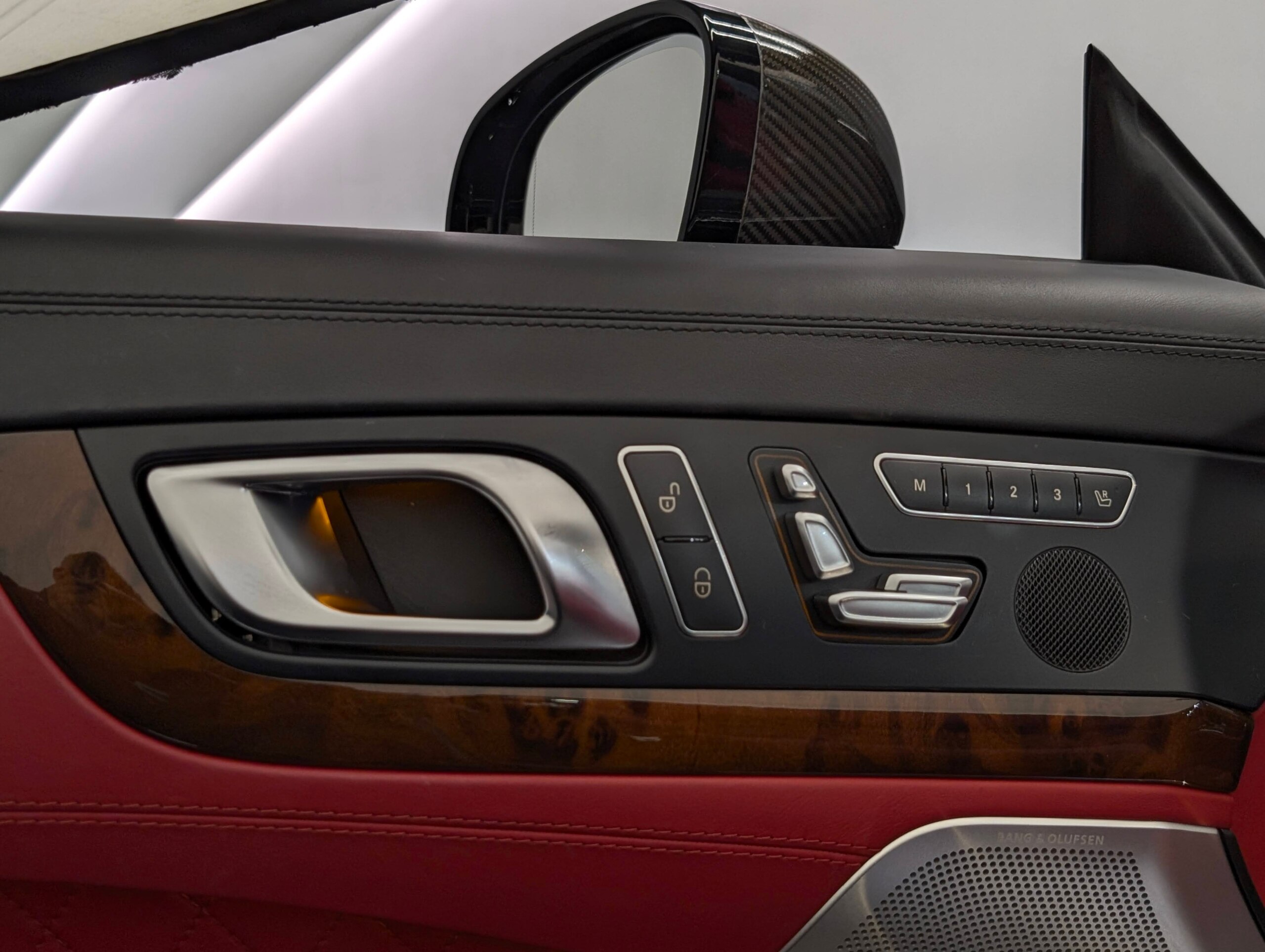 2015 Mercedes Benz SL65 AMG — Photo 11 / 24
