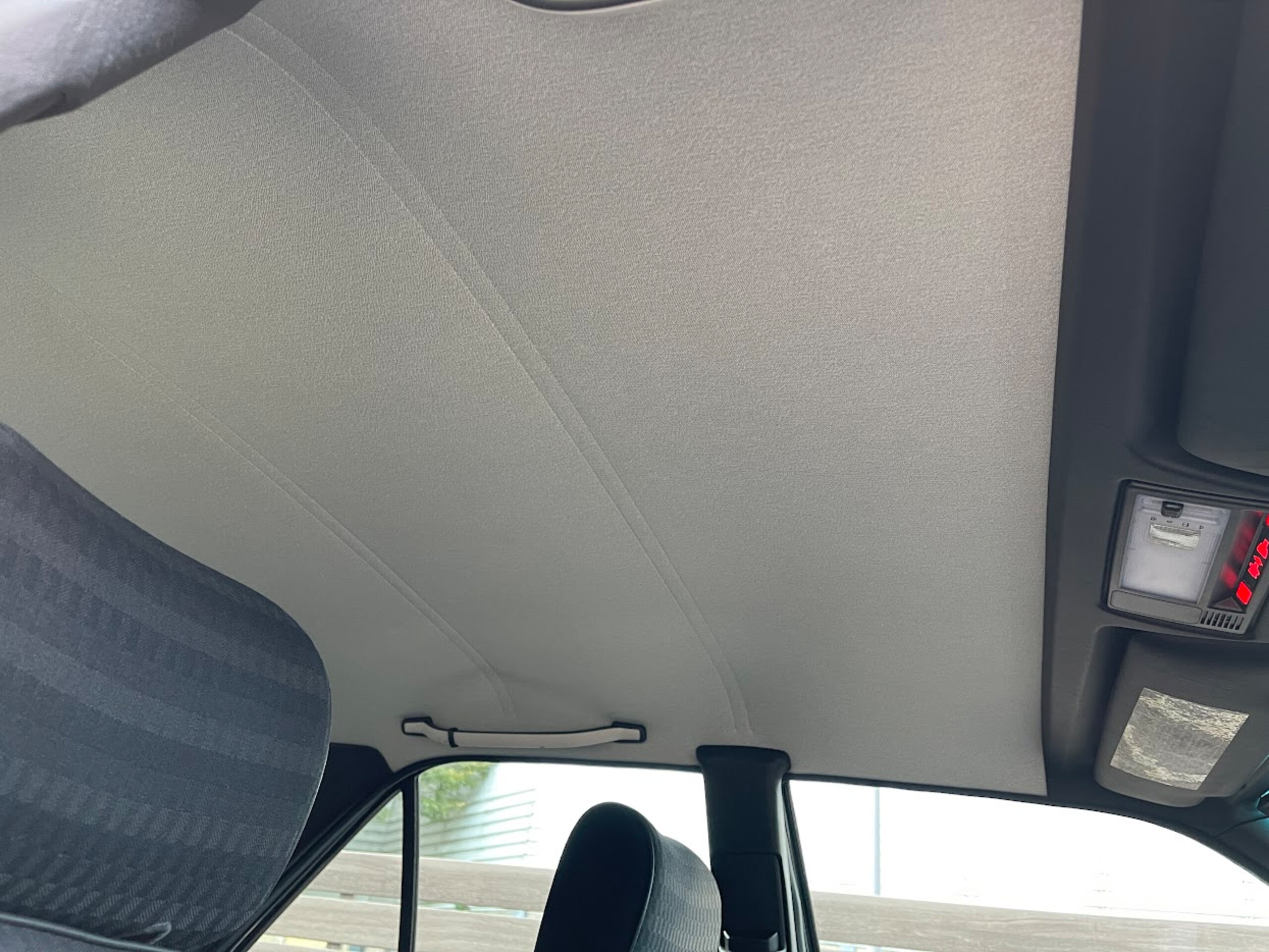 1991 Mercedes Benz 190E — Photo 14 / 17
