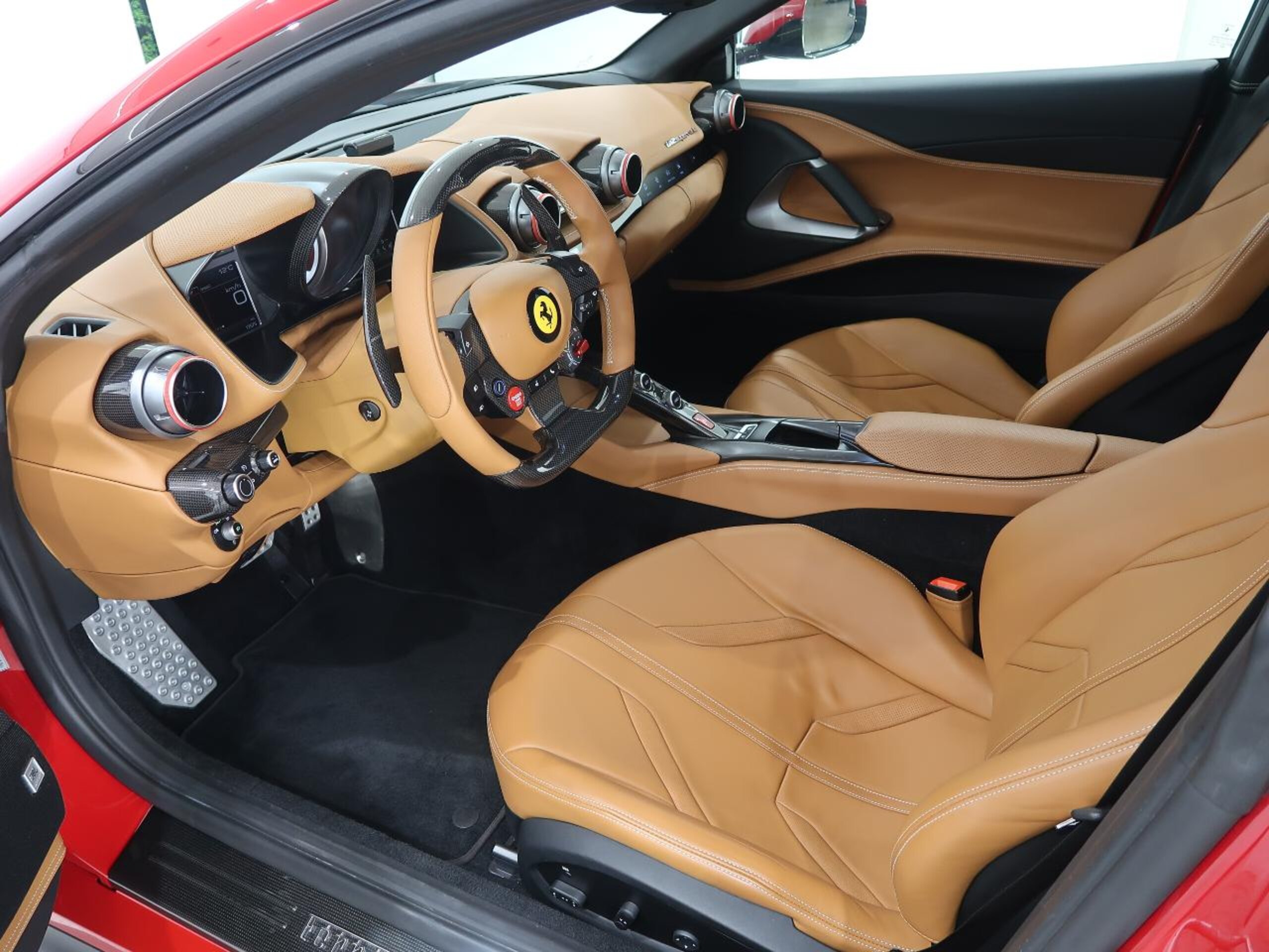 2018 Ferrari 812 Superfast — Photo 11 / 51