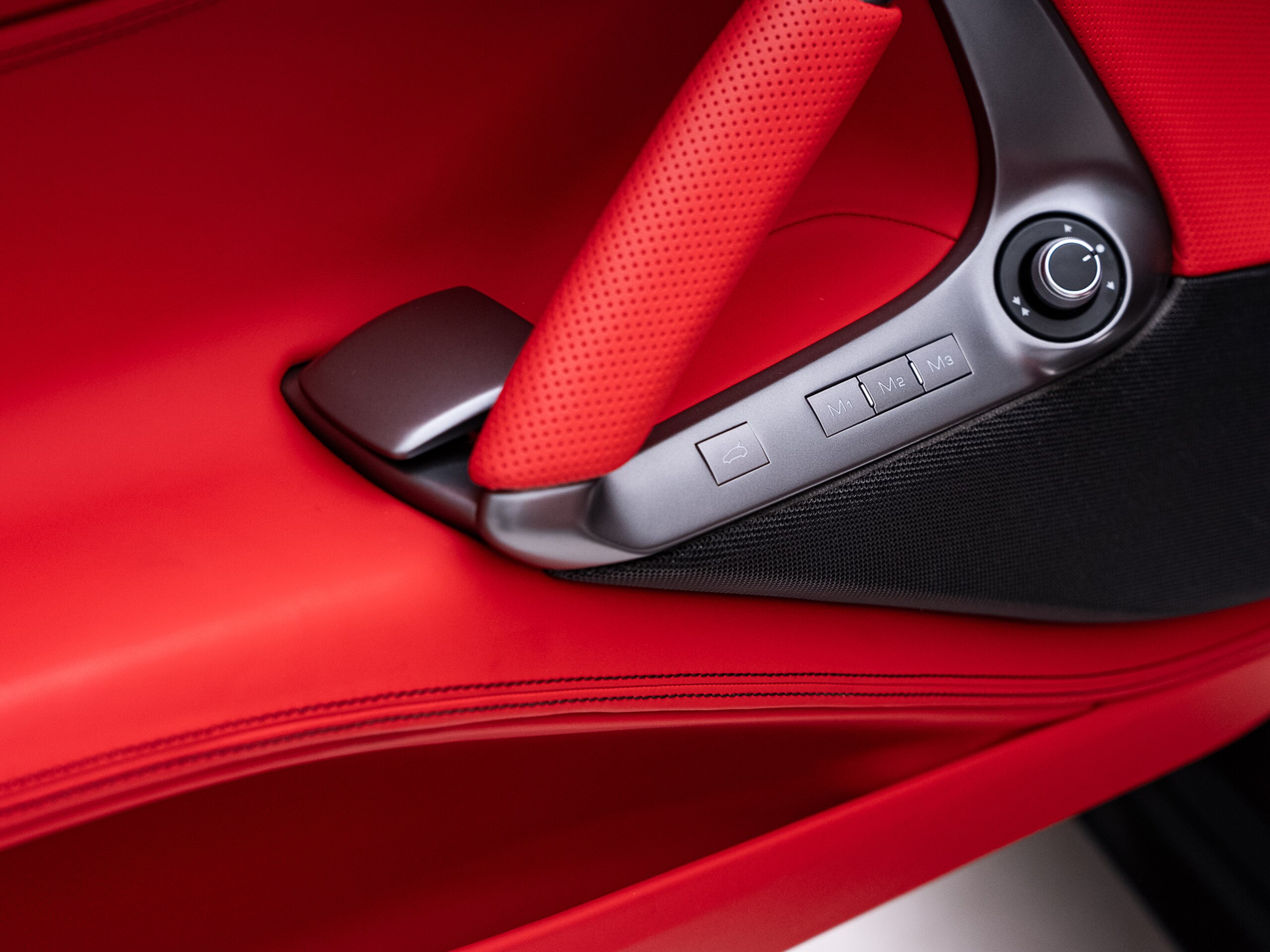 2021 Ferrari 812GTS — Photo 24 / 55