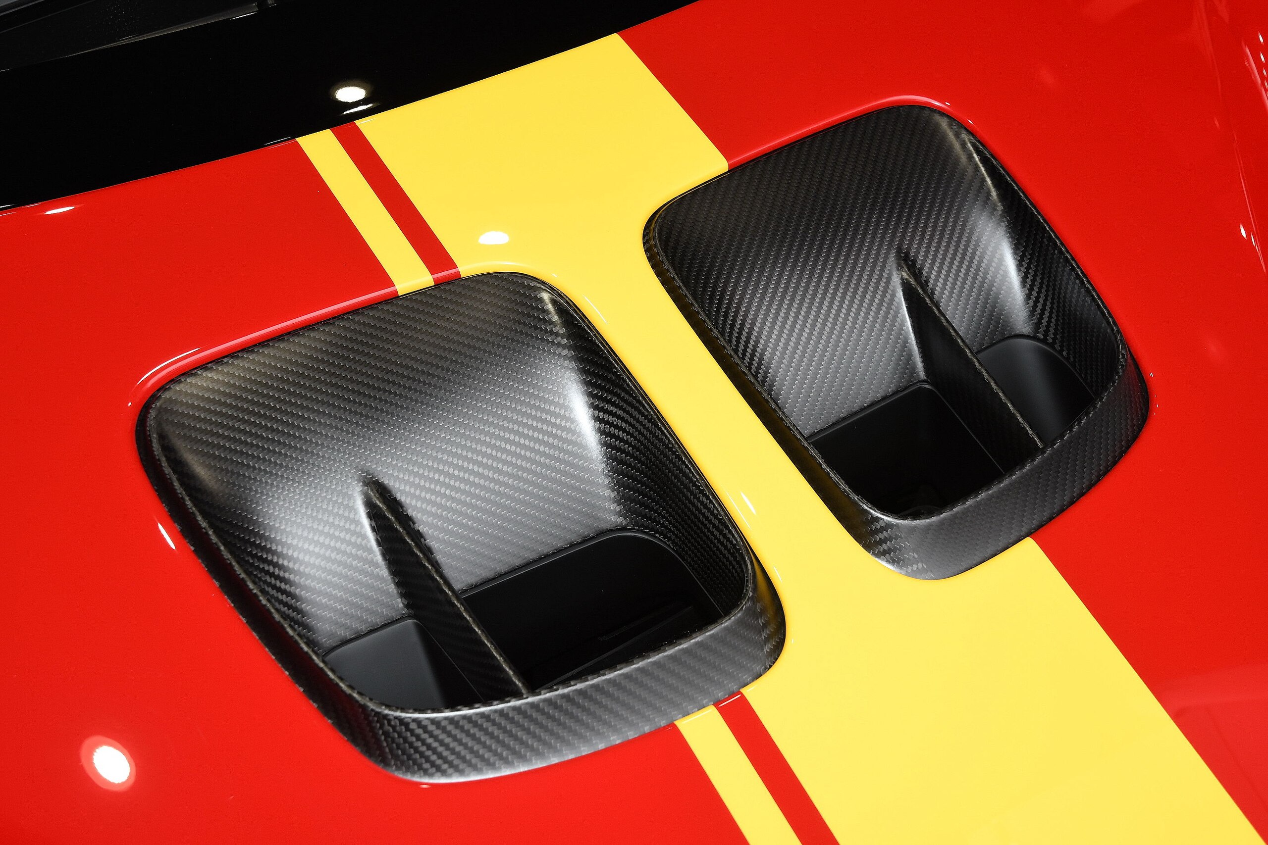 2026 Ferrari SF90 XX Stradale Tailor Made — Photo 12 / 63