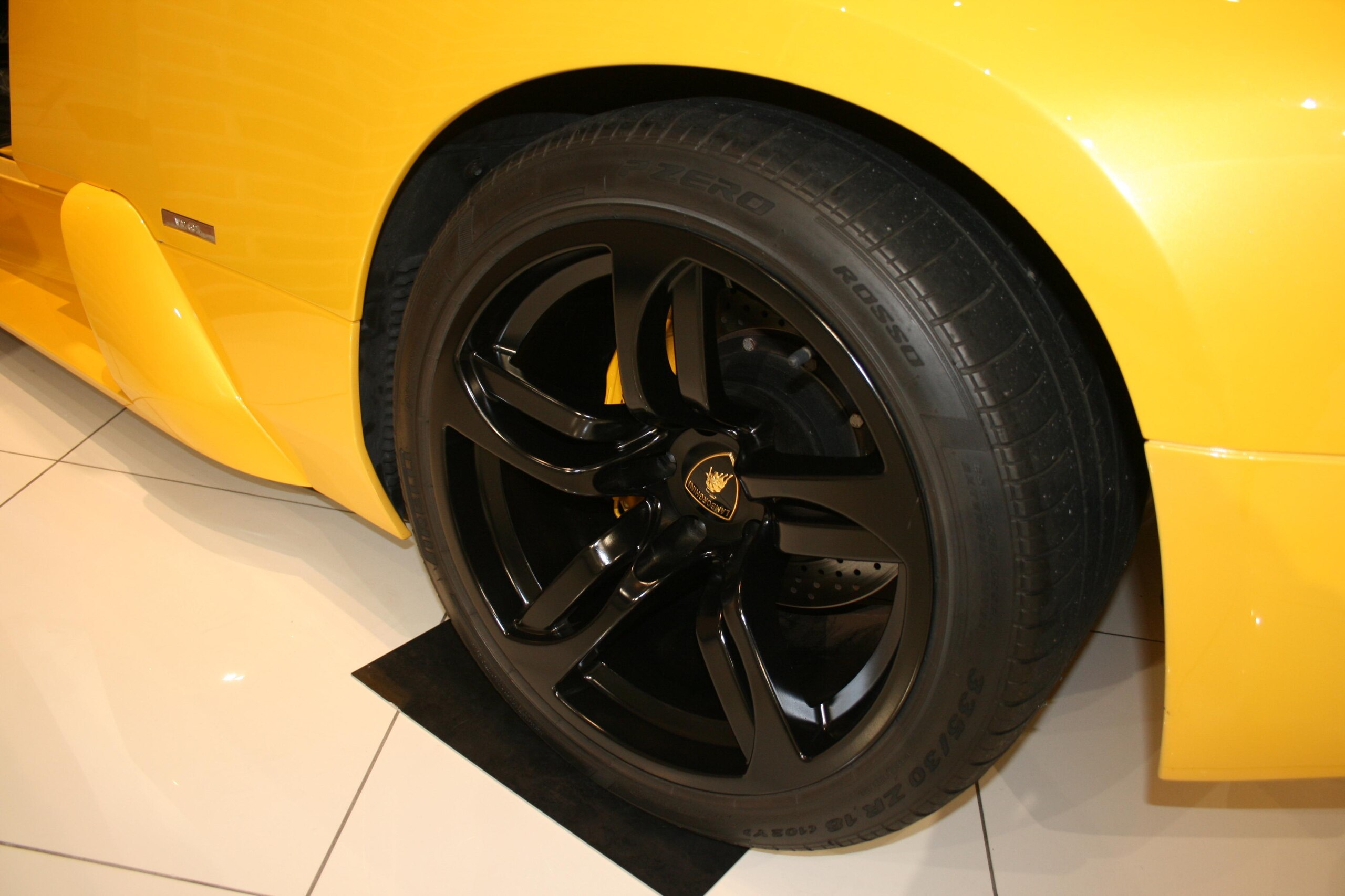 2002 Lamborghini Murcielago — Photo 11 / 11