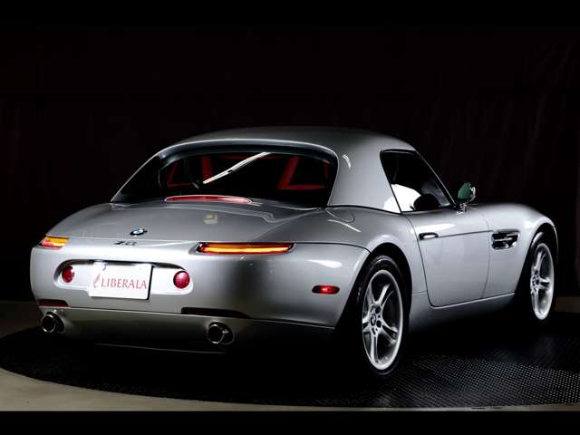 2000 BMW Z8 — Photo 11 / 19
