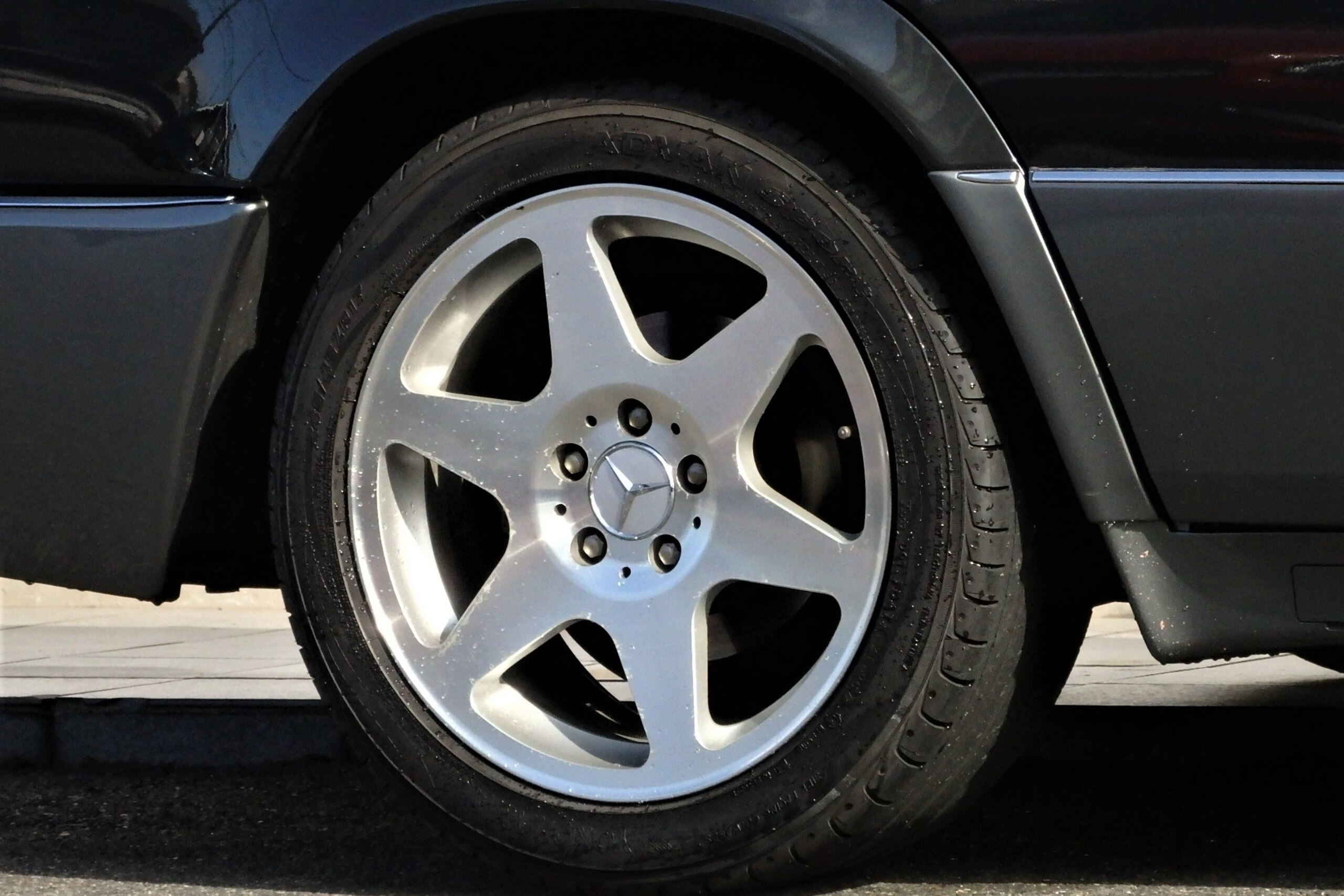 1993 Mercedes Benz E500 — Photo 20 / 21
