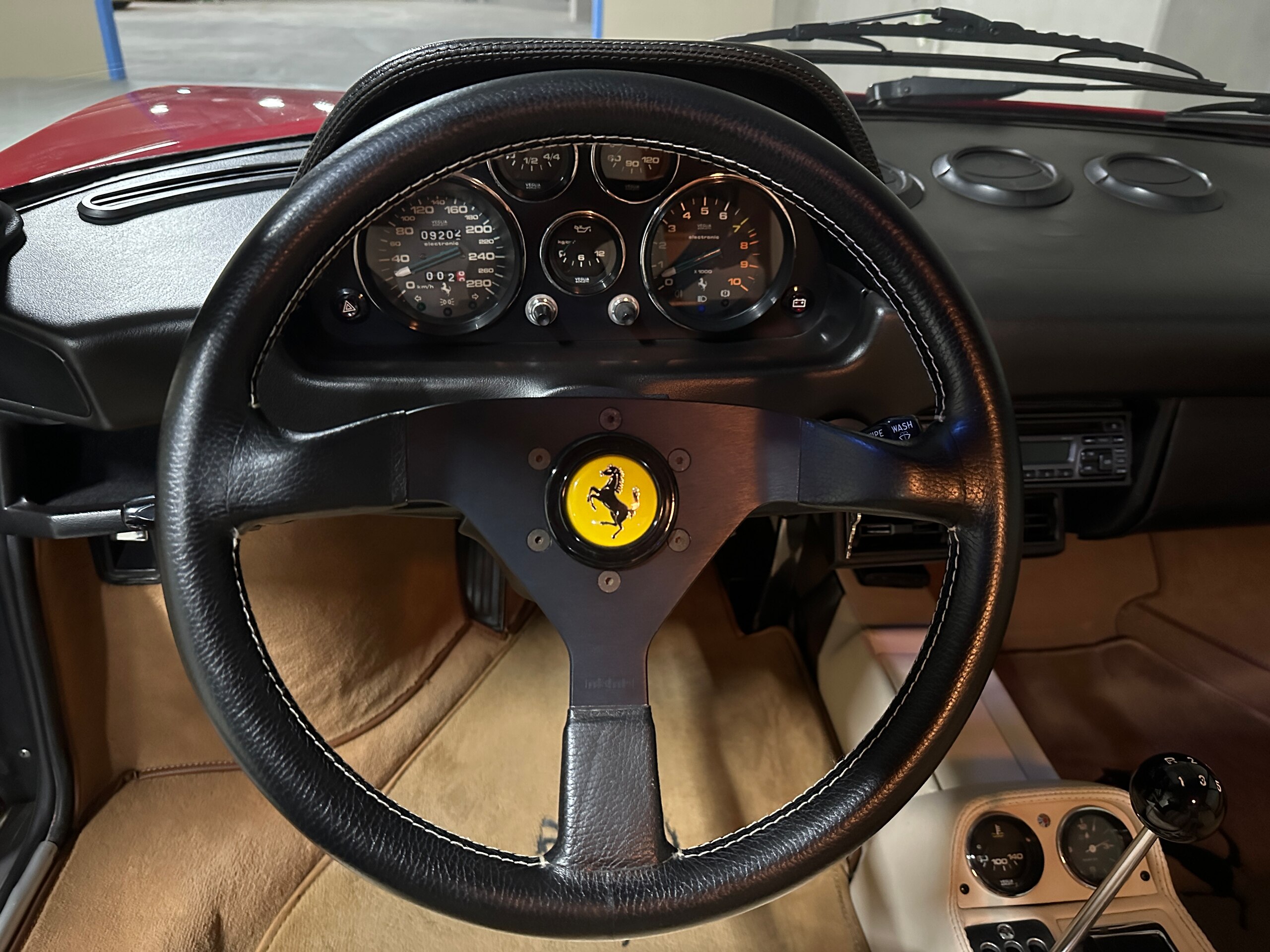 1986 Ferrari 308 GTB — Photo 10 / 20