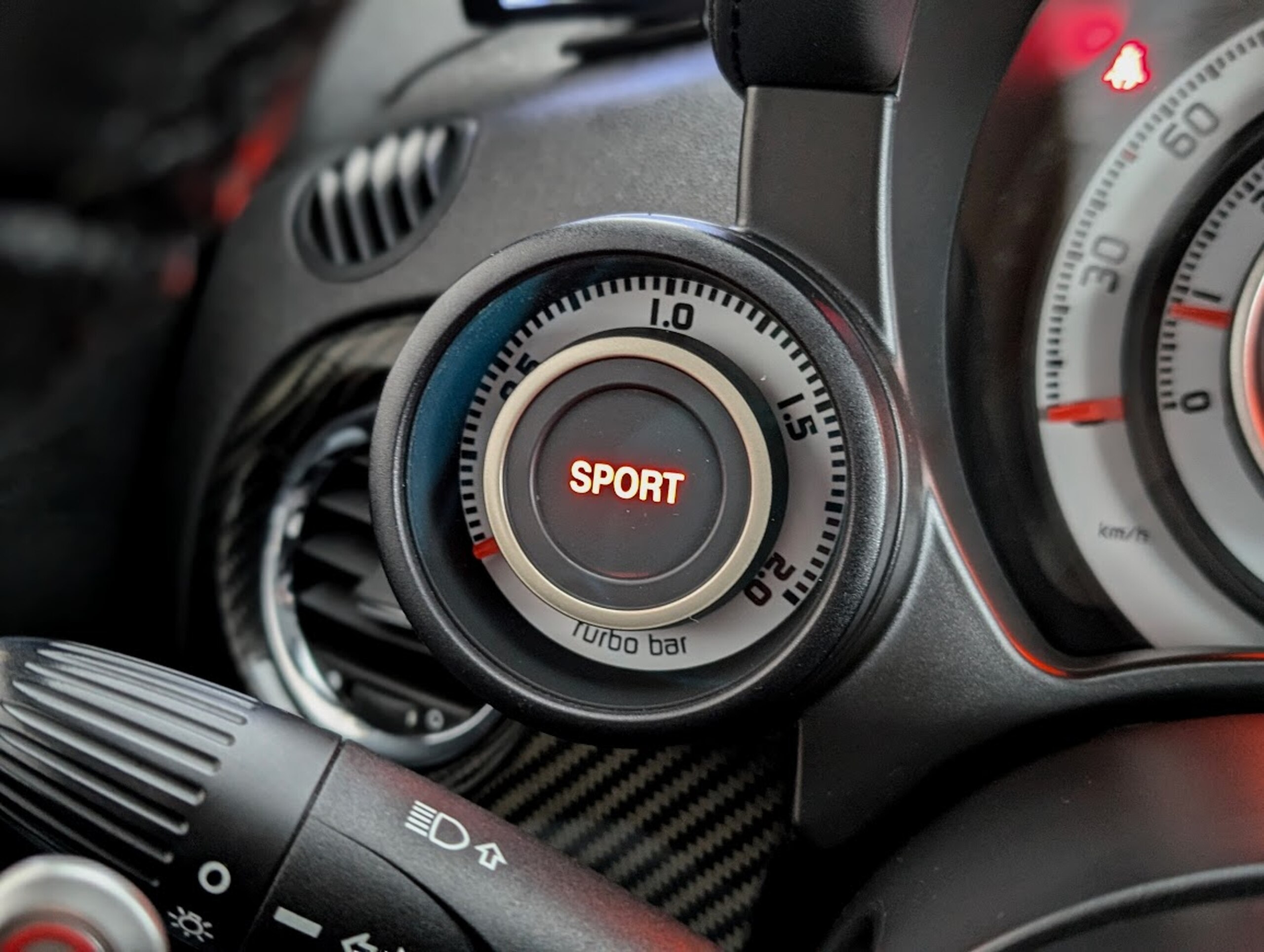 2011 Abarth 695 Tributo Ferrari — Photo 27 / 35