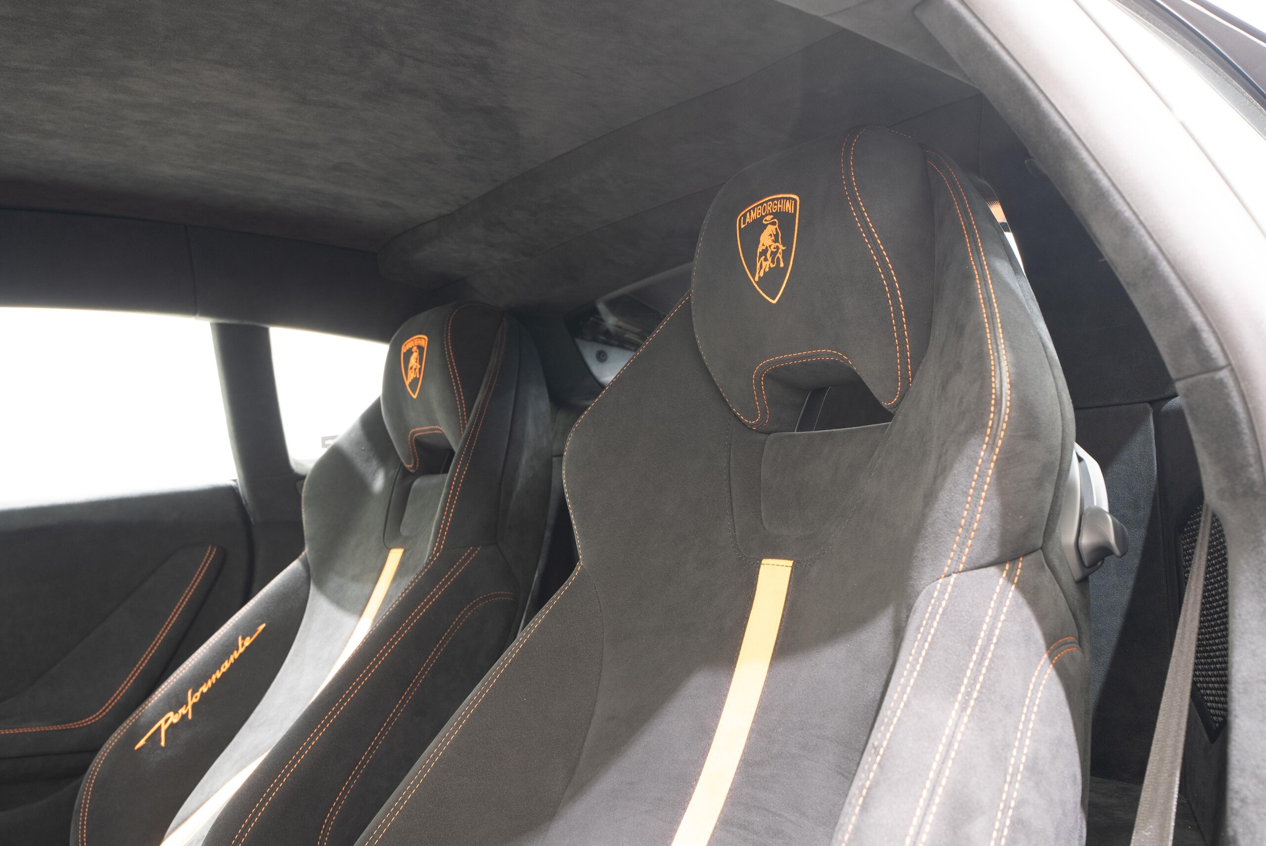 2018 Lamborghini Huracán Performante — Photo 6 / 25
