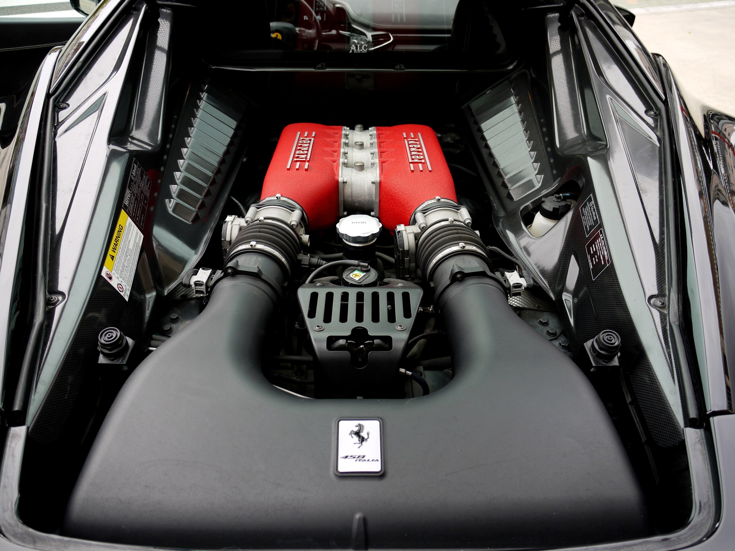 2013 Ferrari 458 Italia F1 DCT — Photo 9 / 10