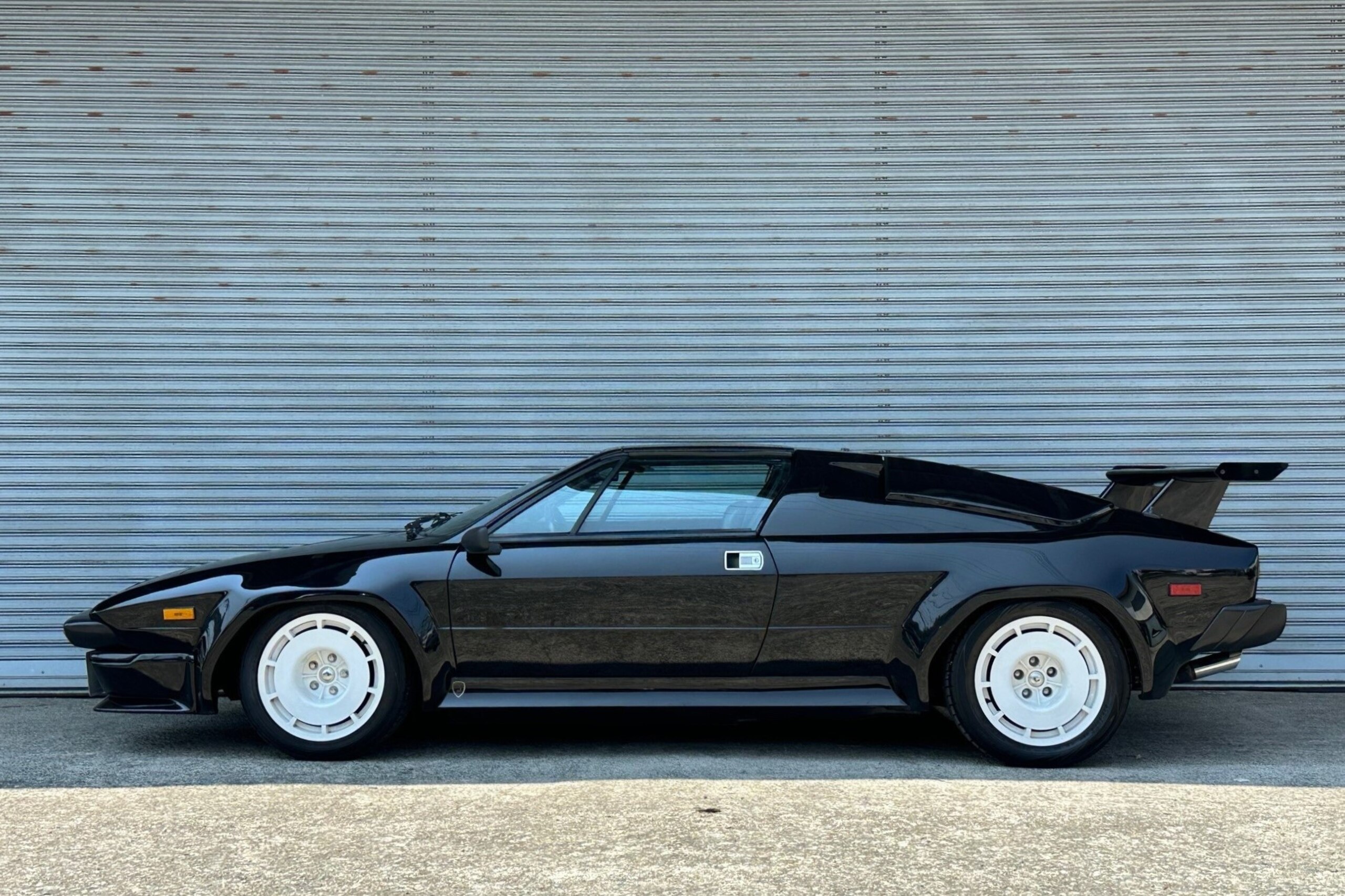 1984 Lamborghini Jalpa — Photo 7 / 17