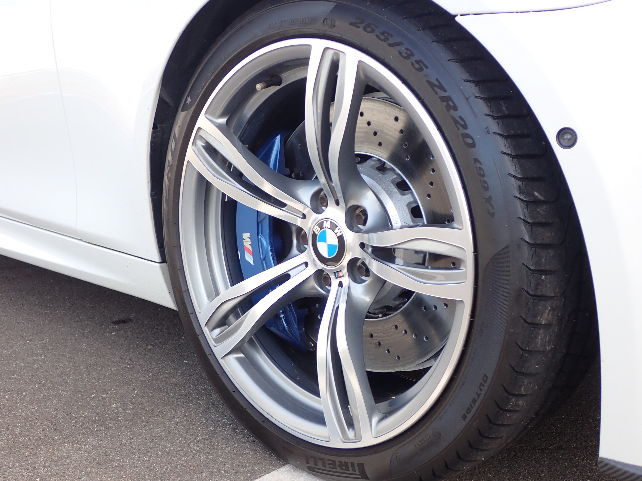 2012 BMW M5 — Photo 8 / 20