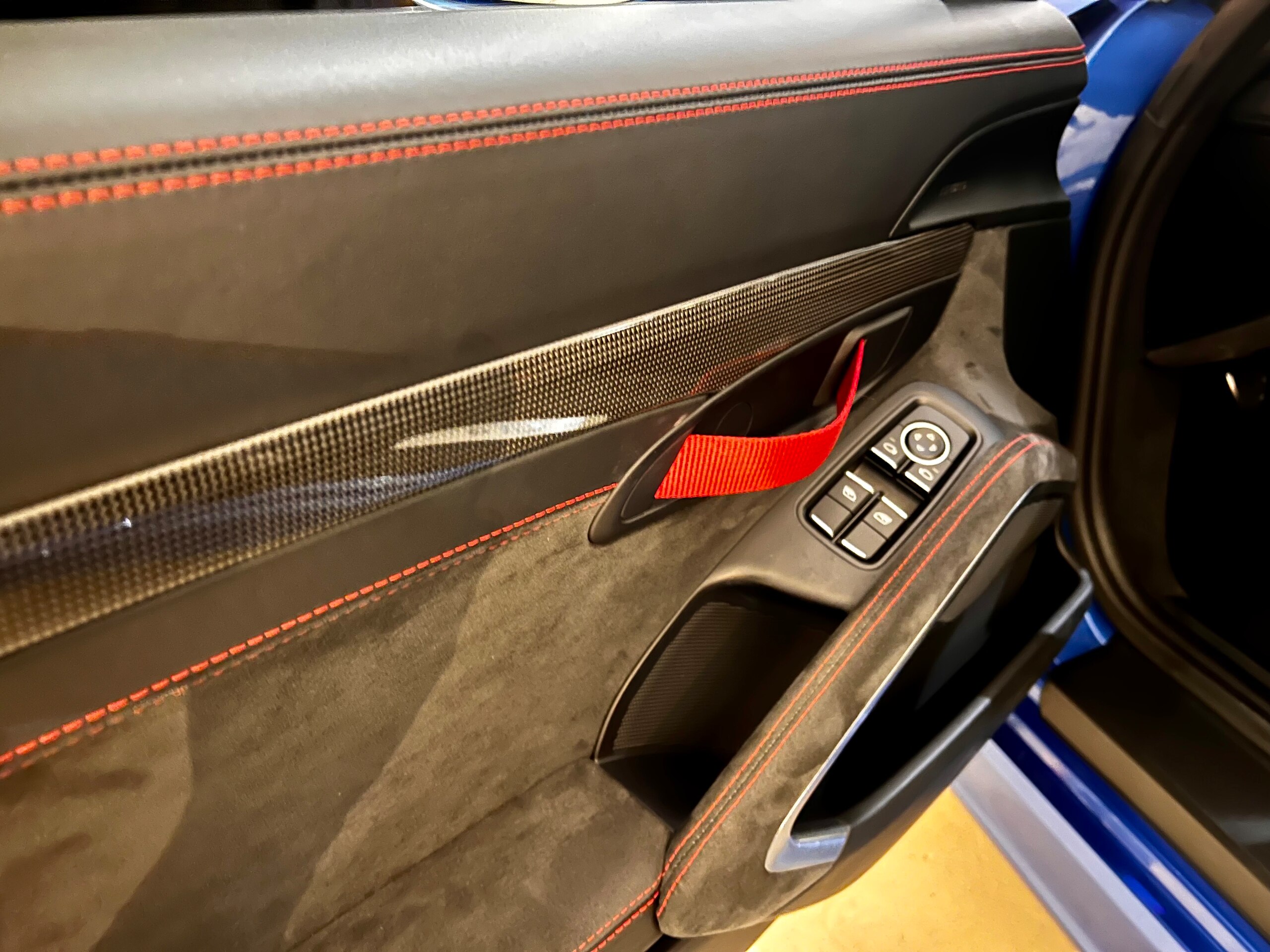 2016 Porsche Cayman GT4 — Photo 14 / 22