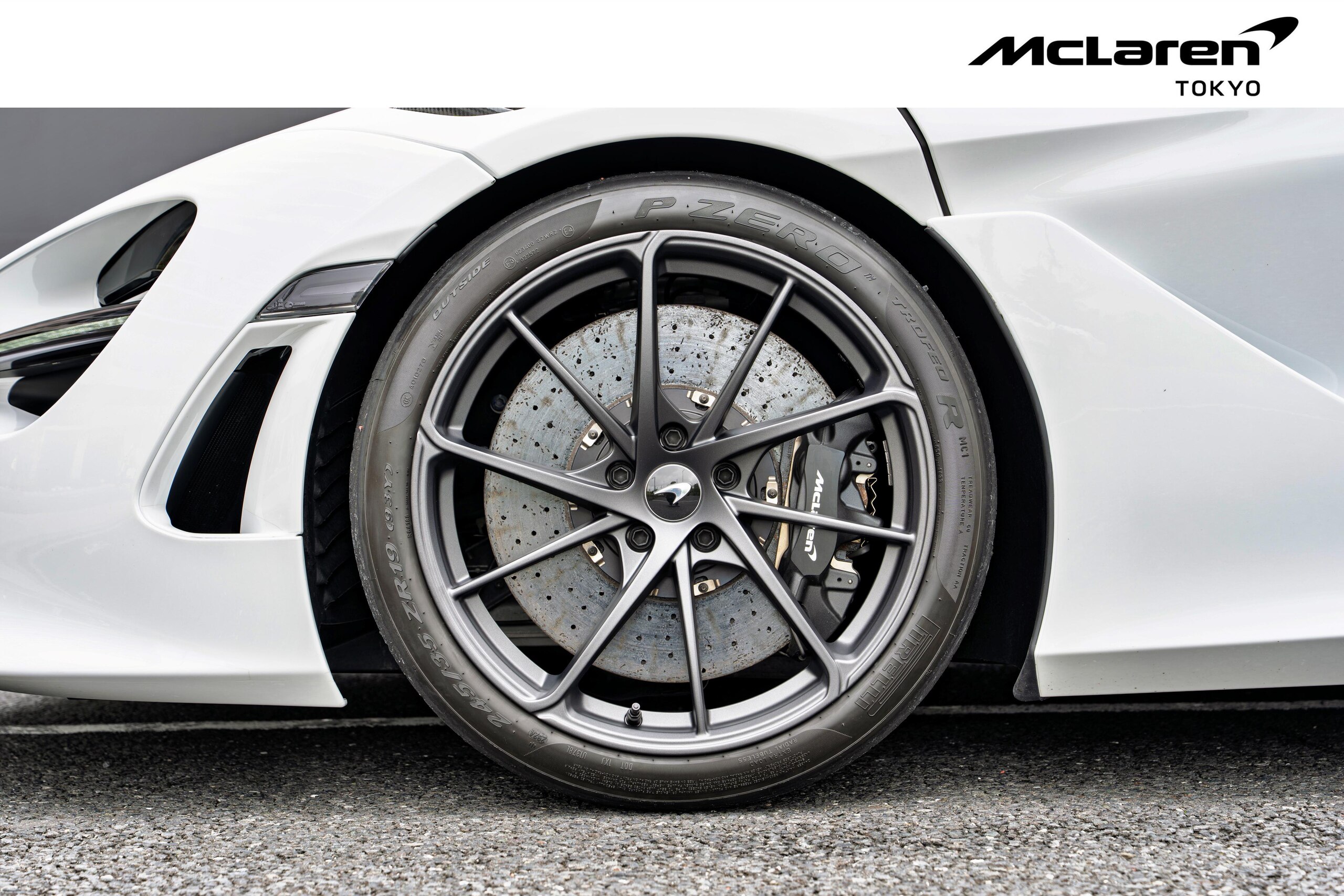2024 McLaren 750S — Photo 41 / 44