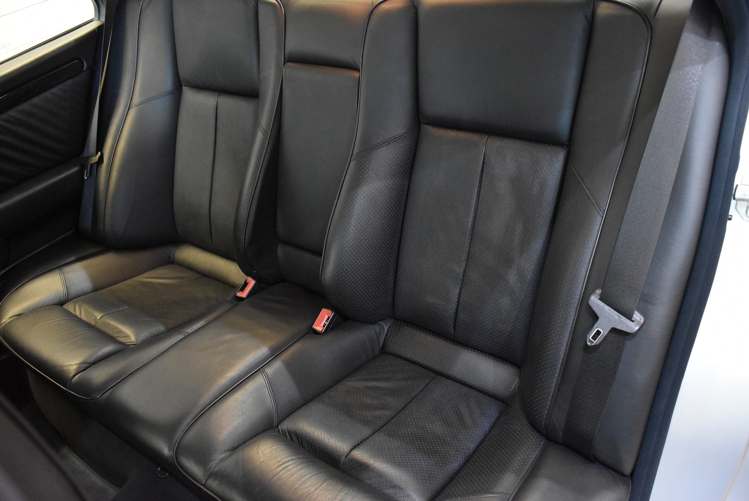 1995 Mercedes Benz C36 AMG — Photo 9 / 13