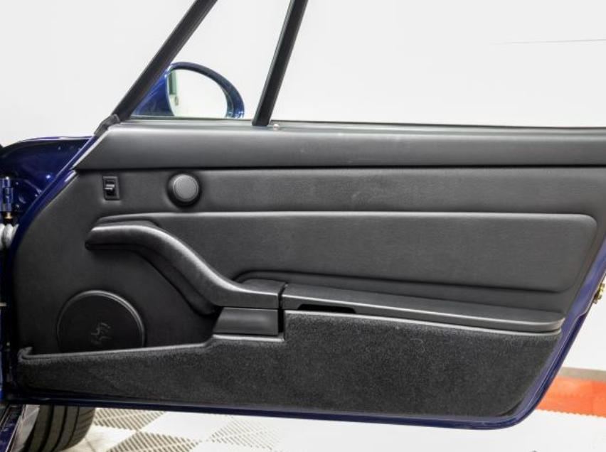 1996 Porsche 911 Carrera — Photo 14 / 16