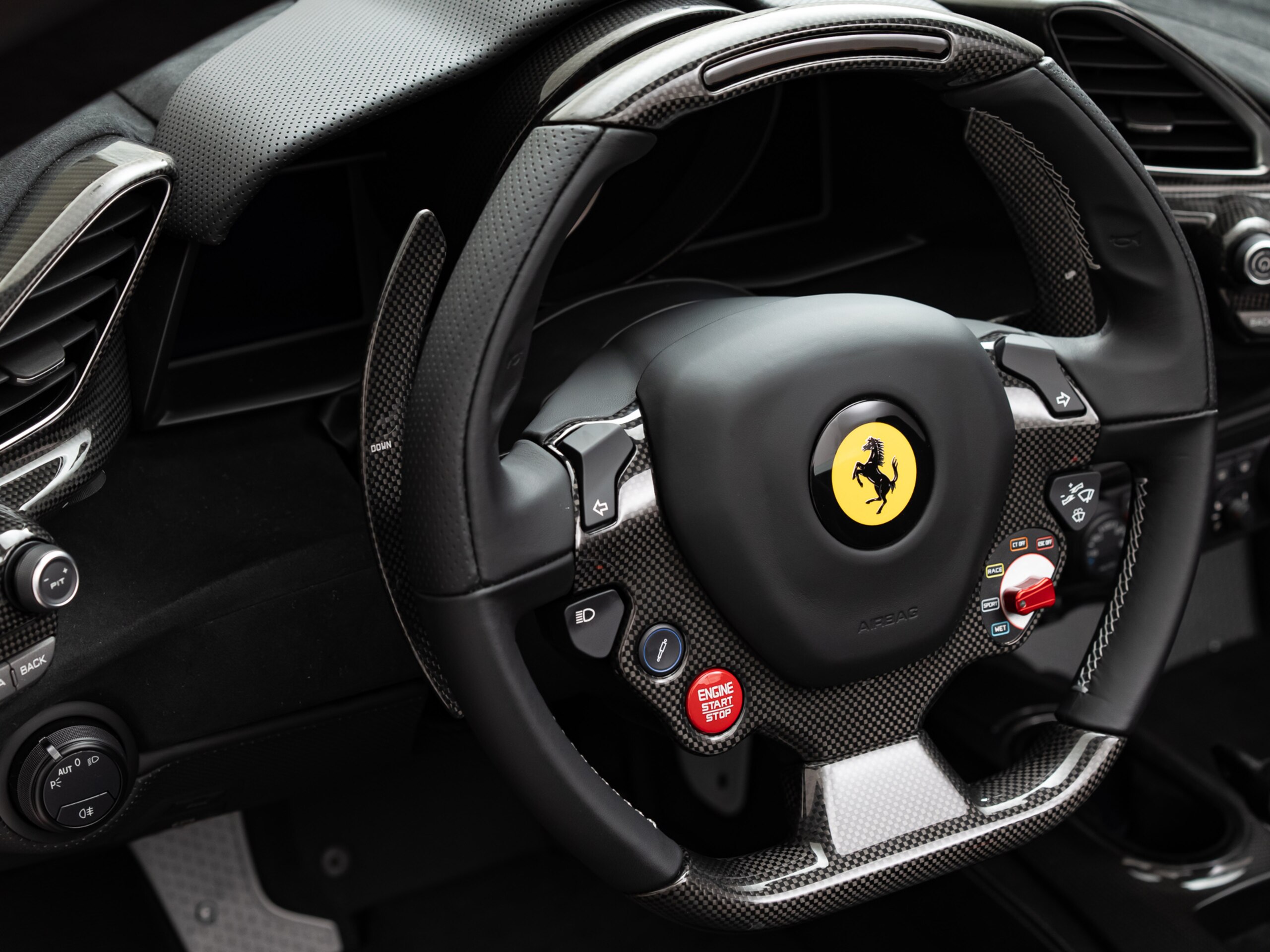 2019 Ferrari 488 Pista Spider — Photo 8 / 18