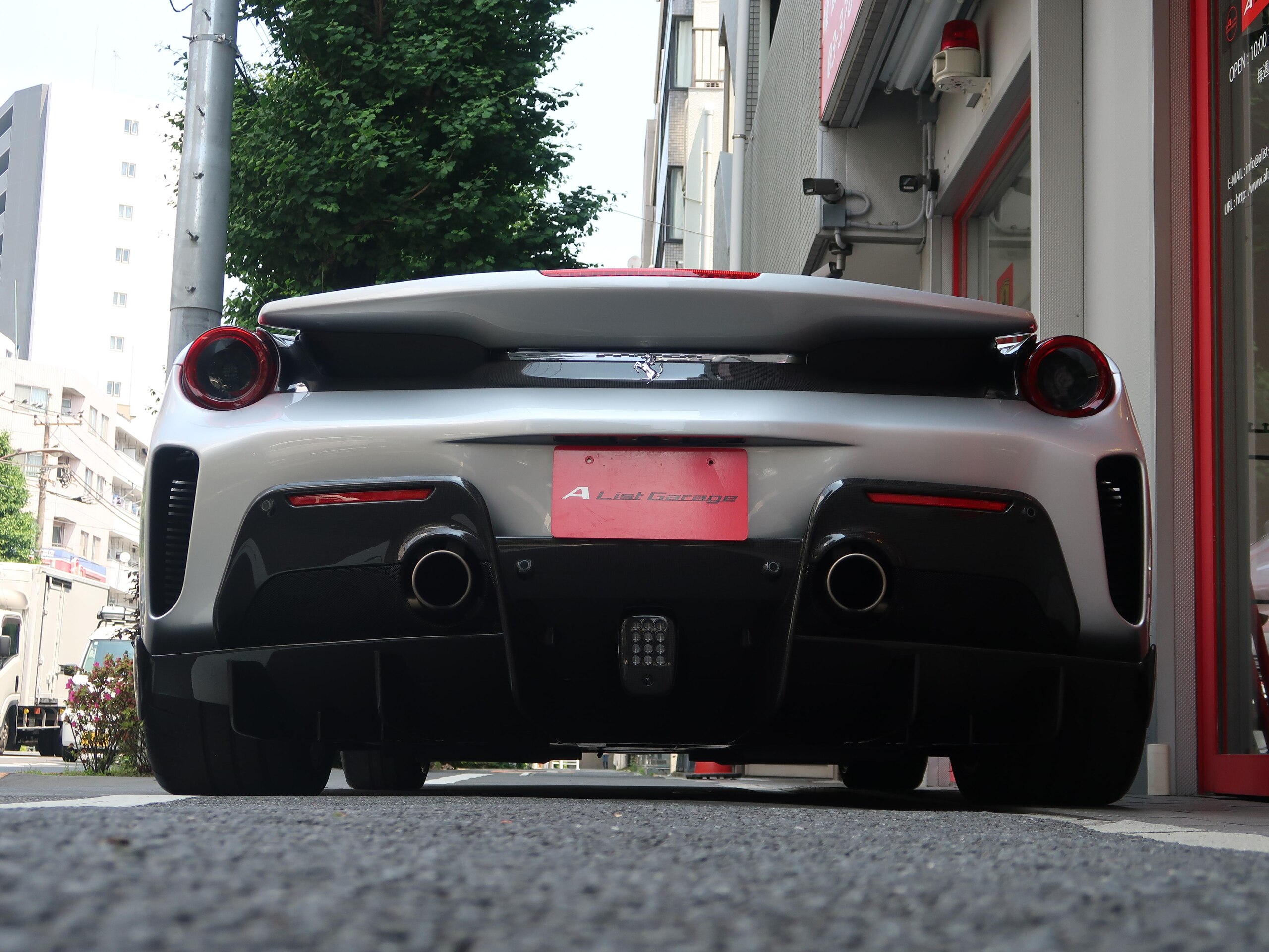 2020 Ferrari 488 Pista — Photo 12 / 53