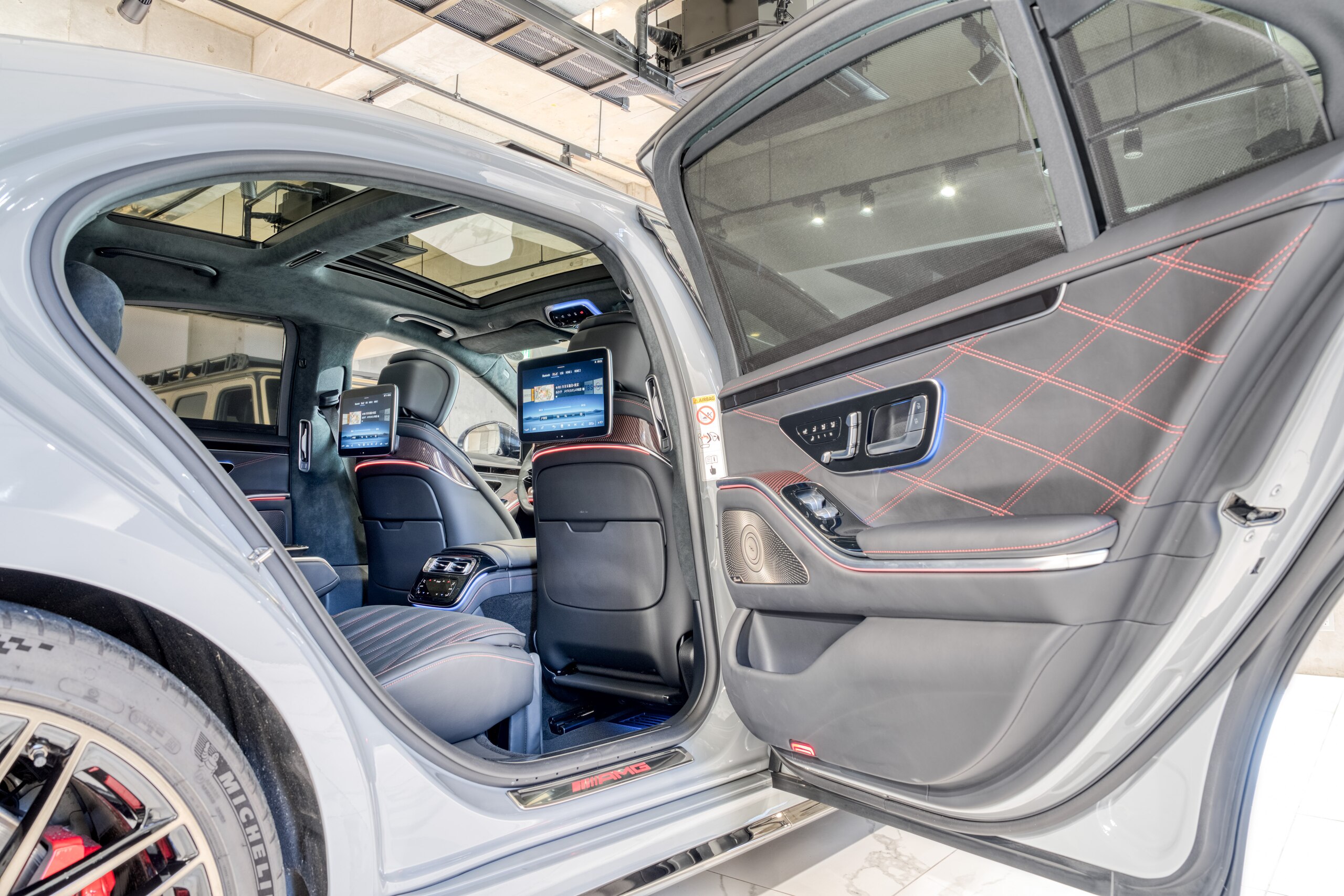 2024 Mercedes Benz AMG S63 E Performance — Photo 20 / 26