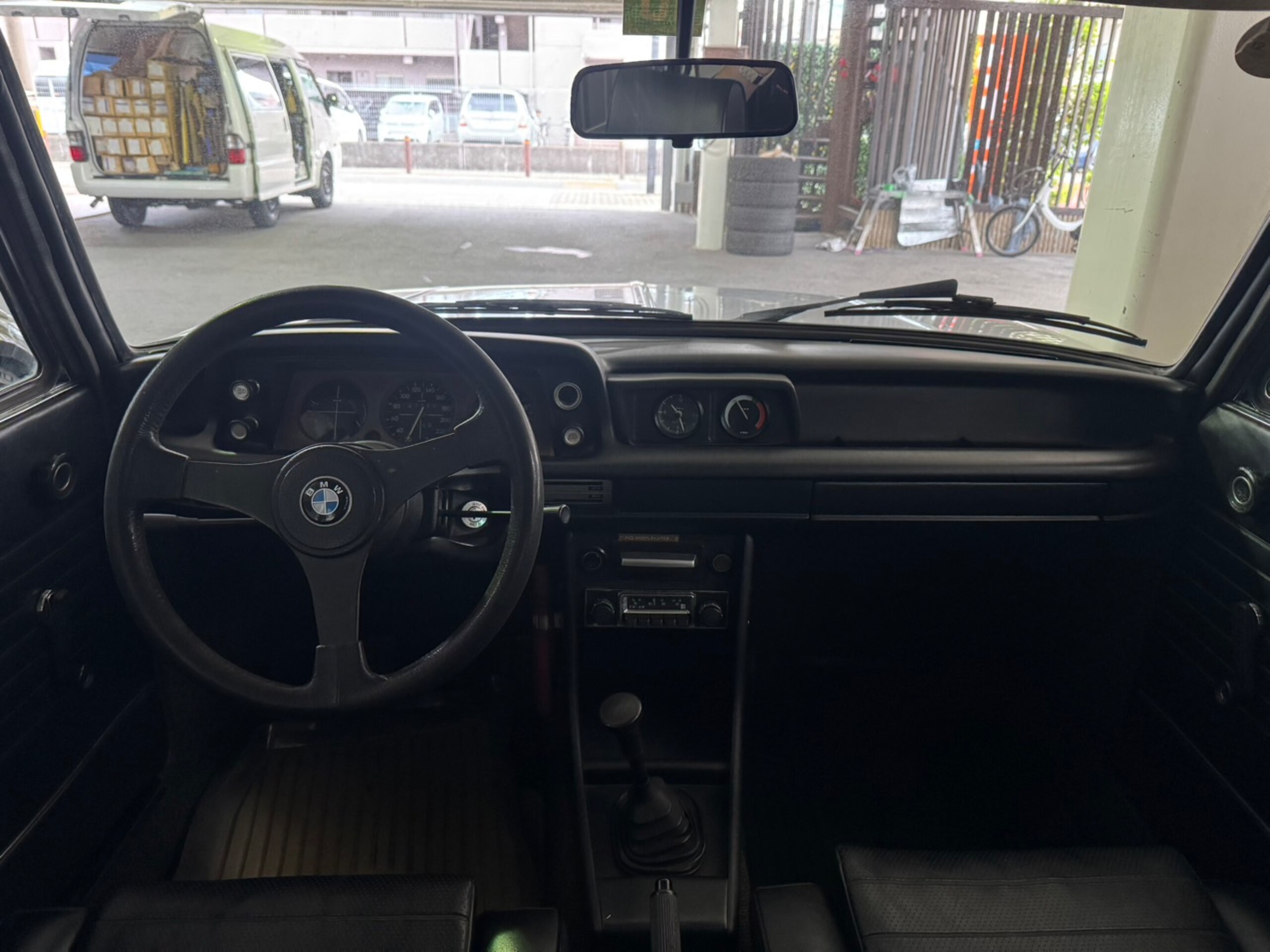 1975 BMW 2002 Turbo — Photo 7 / 19