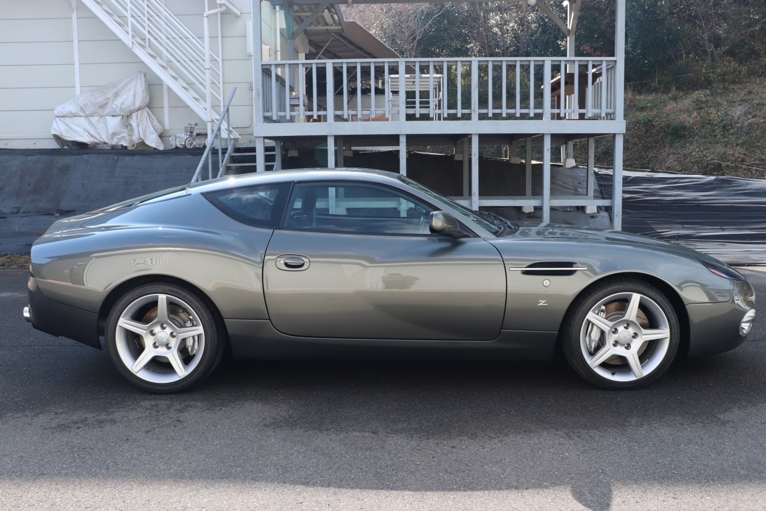 2004 Aston Martin DB7 Zagato — Photo 6 / 27
