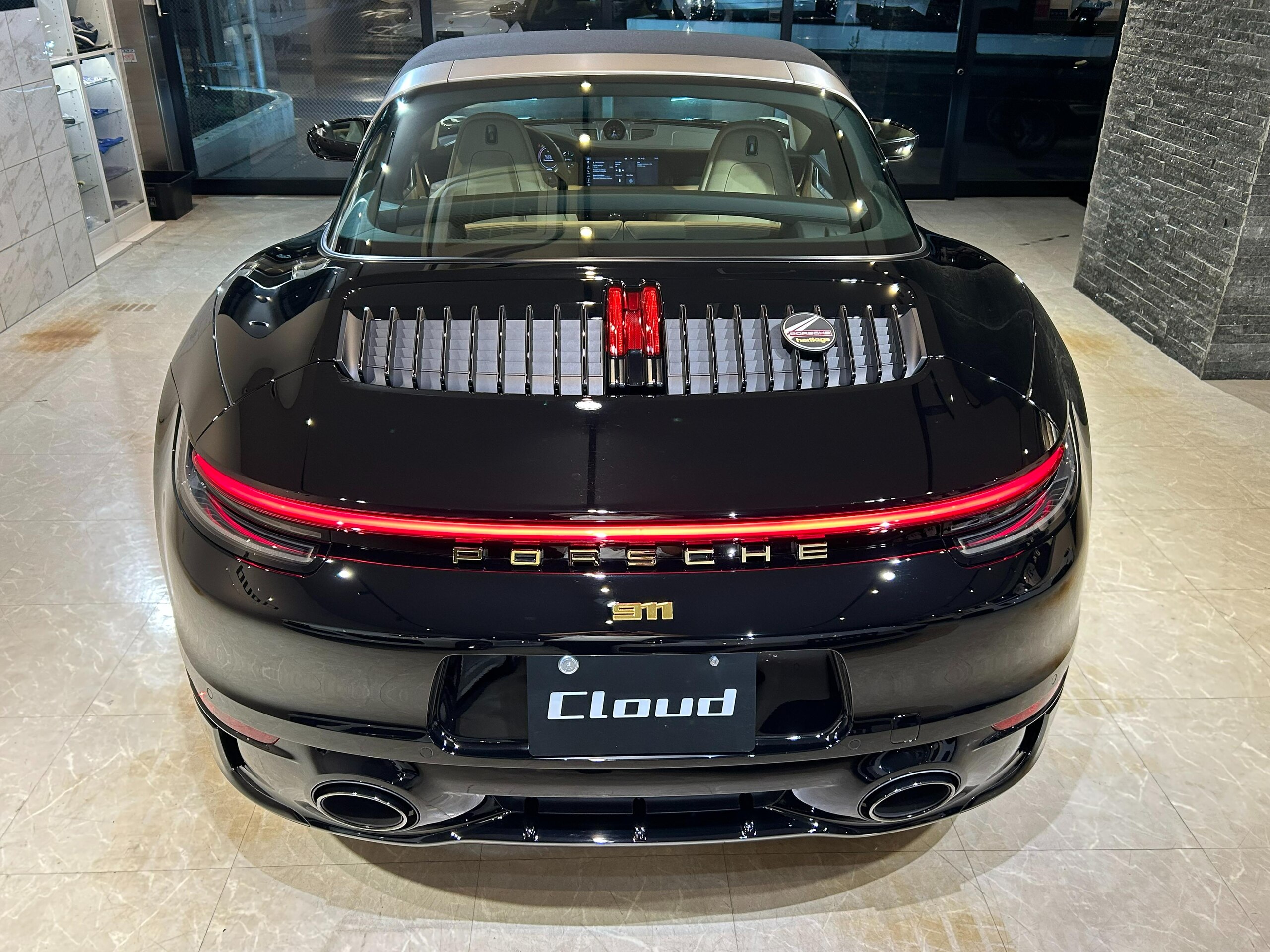 2020 Porsche 911 Targa 4S — Photo 28 / 78
