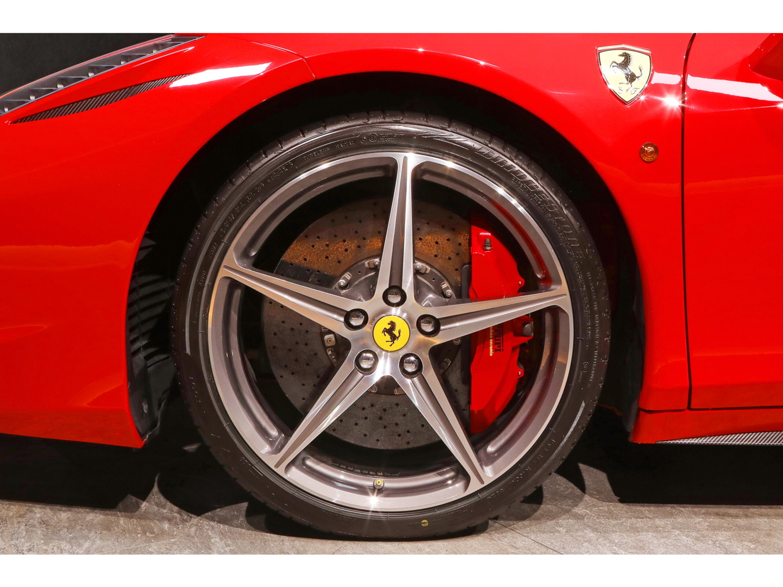 2010 Ferrari 458 Italia F1 DCT — Photo 26 / 40