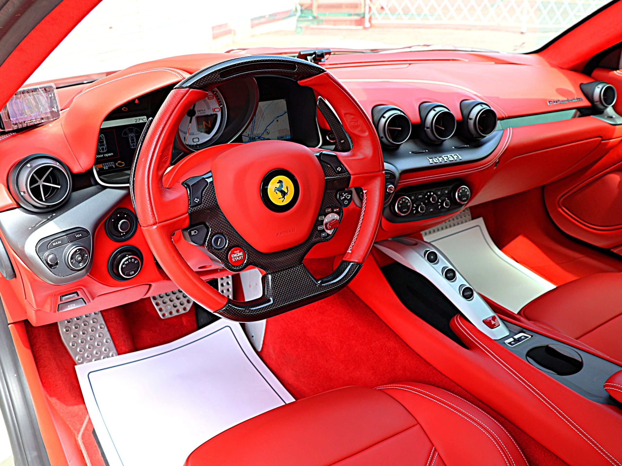 2014 Ferrari F12 Berlinetta — Photo 6 / 16